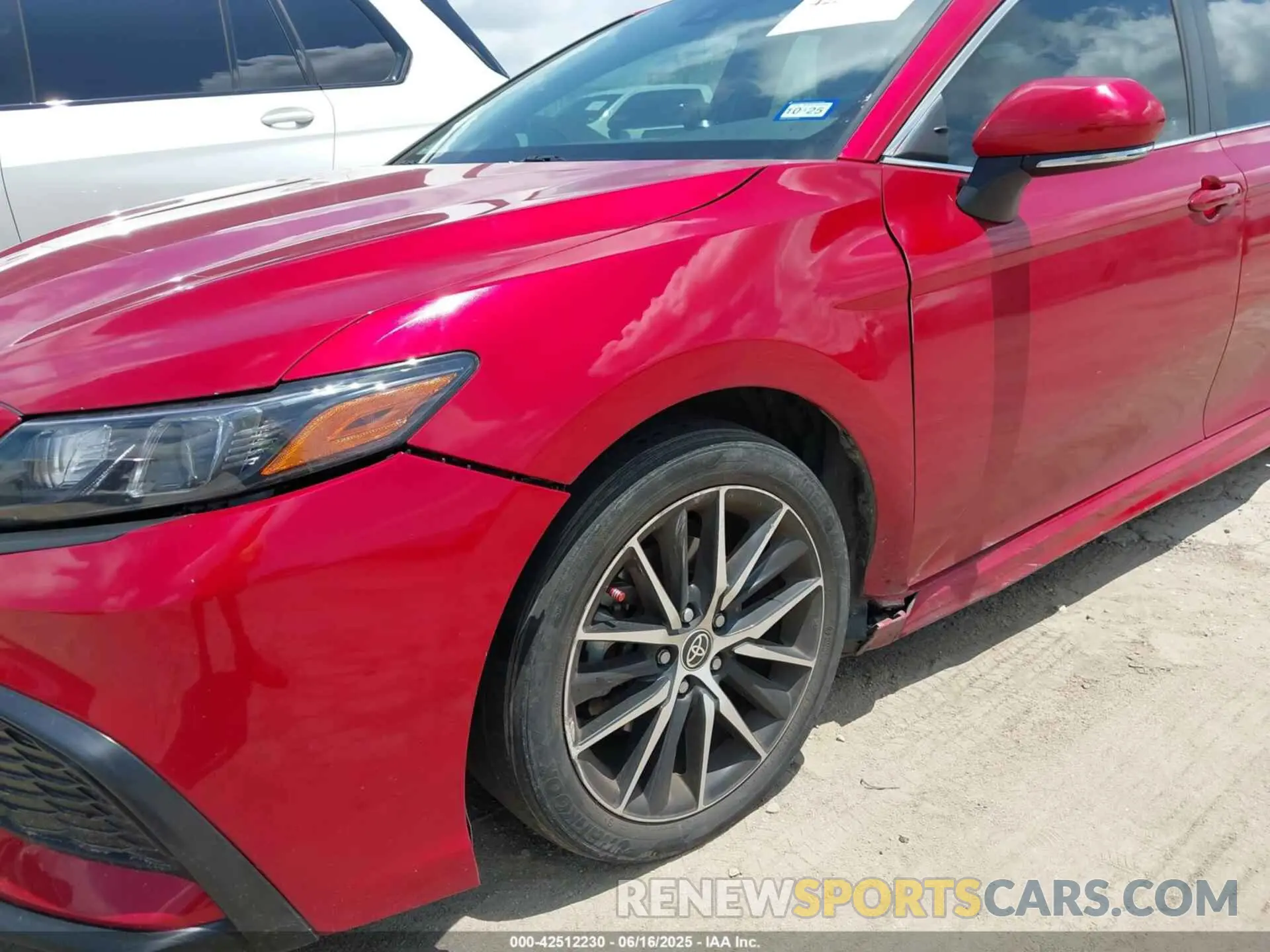 17 fotografías del automóvil dañado 4T1T11AK0NU498938 TOYOTA CAMRY 2022