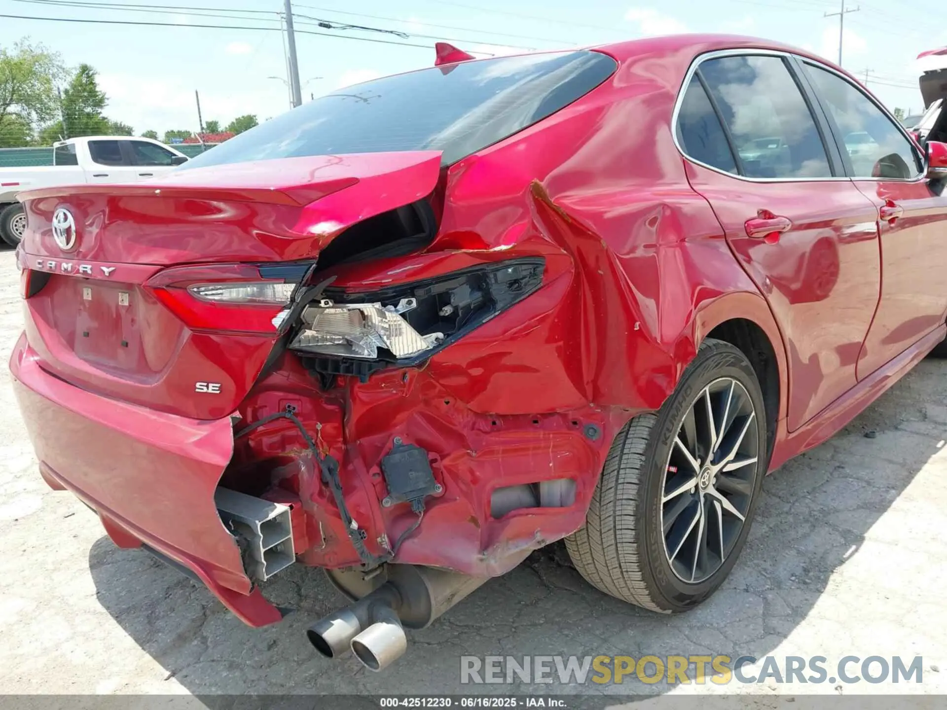 6 fotografías del automóvil dañado 4T1T11AK0NU498938 TOYOTA CAMRY 2022
