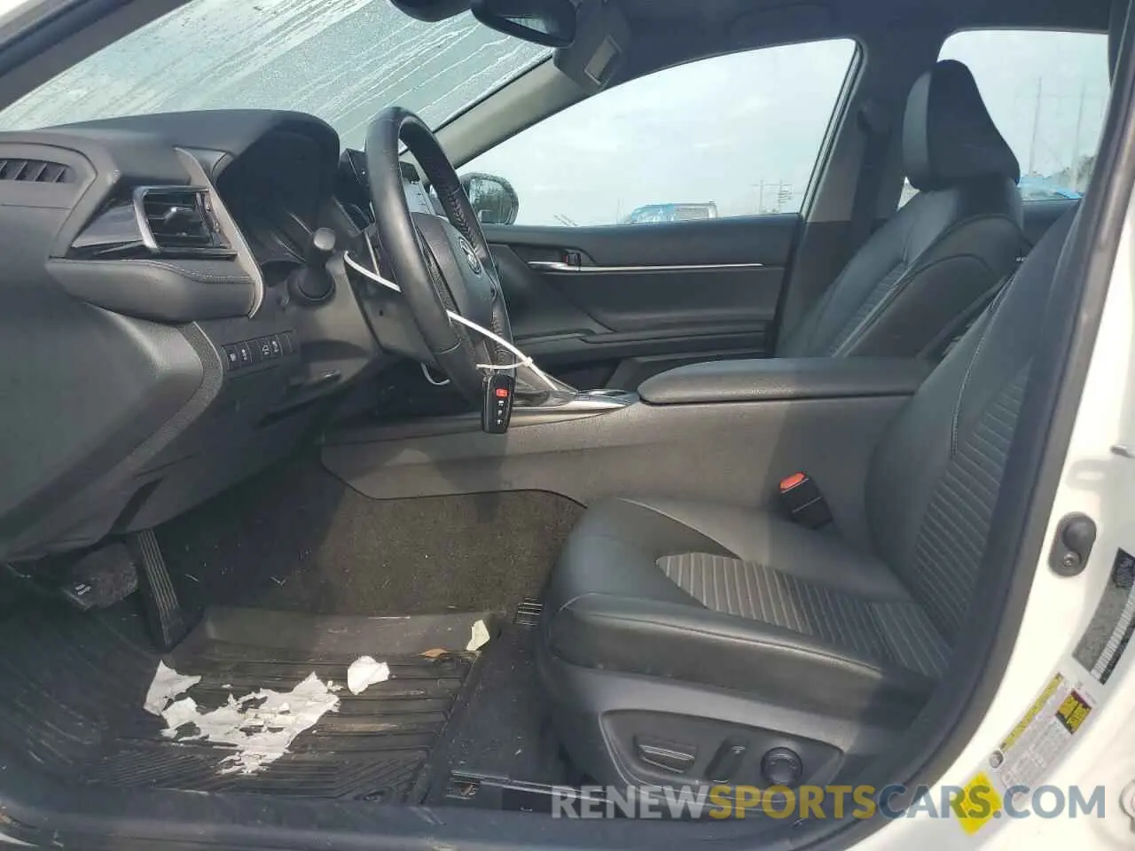 7 fotografías del automóvil dañado 4T1T11AK1NU017269 TOYOTA CAMRY 2022