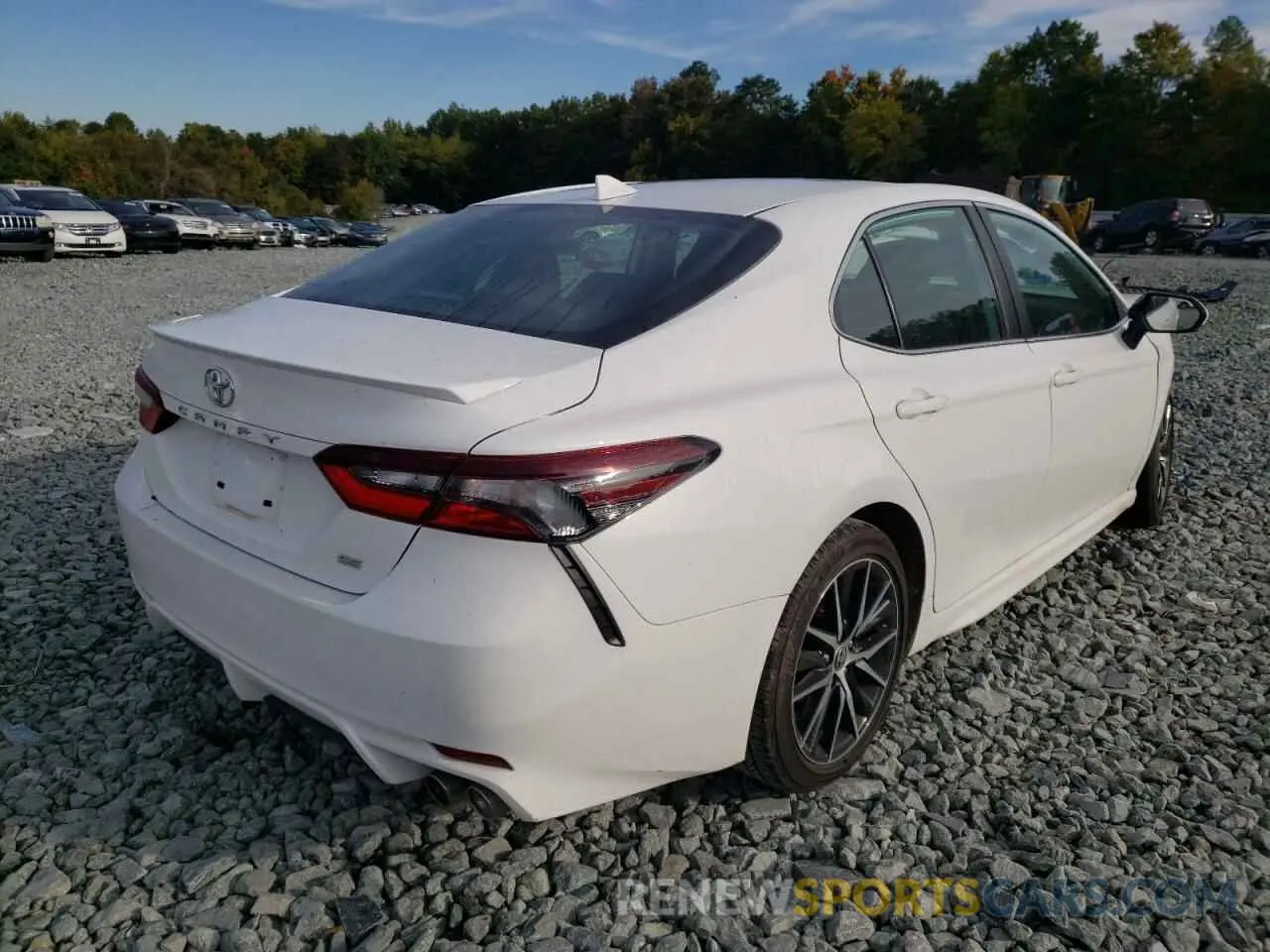 4 fotografías del automóvil dañado 4T1T11AK1NU620965 TOYOTA CAMRY 2022