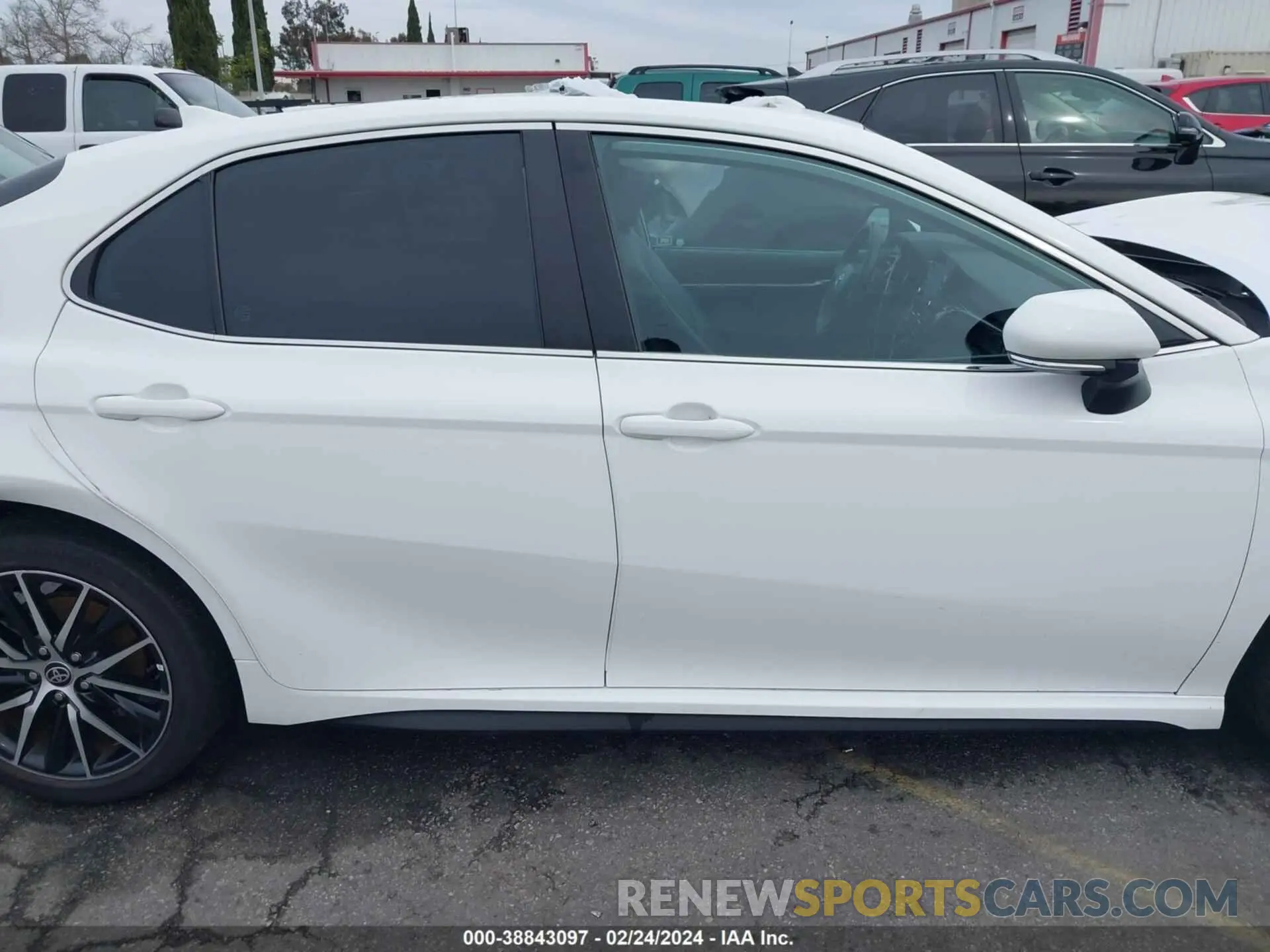 13 fotografías del automóvil dañado 4T1T11AK1NU642867 TOYOTA CAMRY 2022