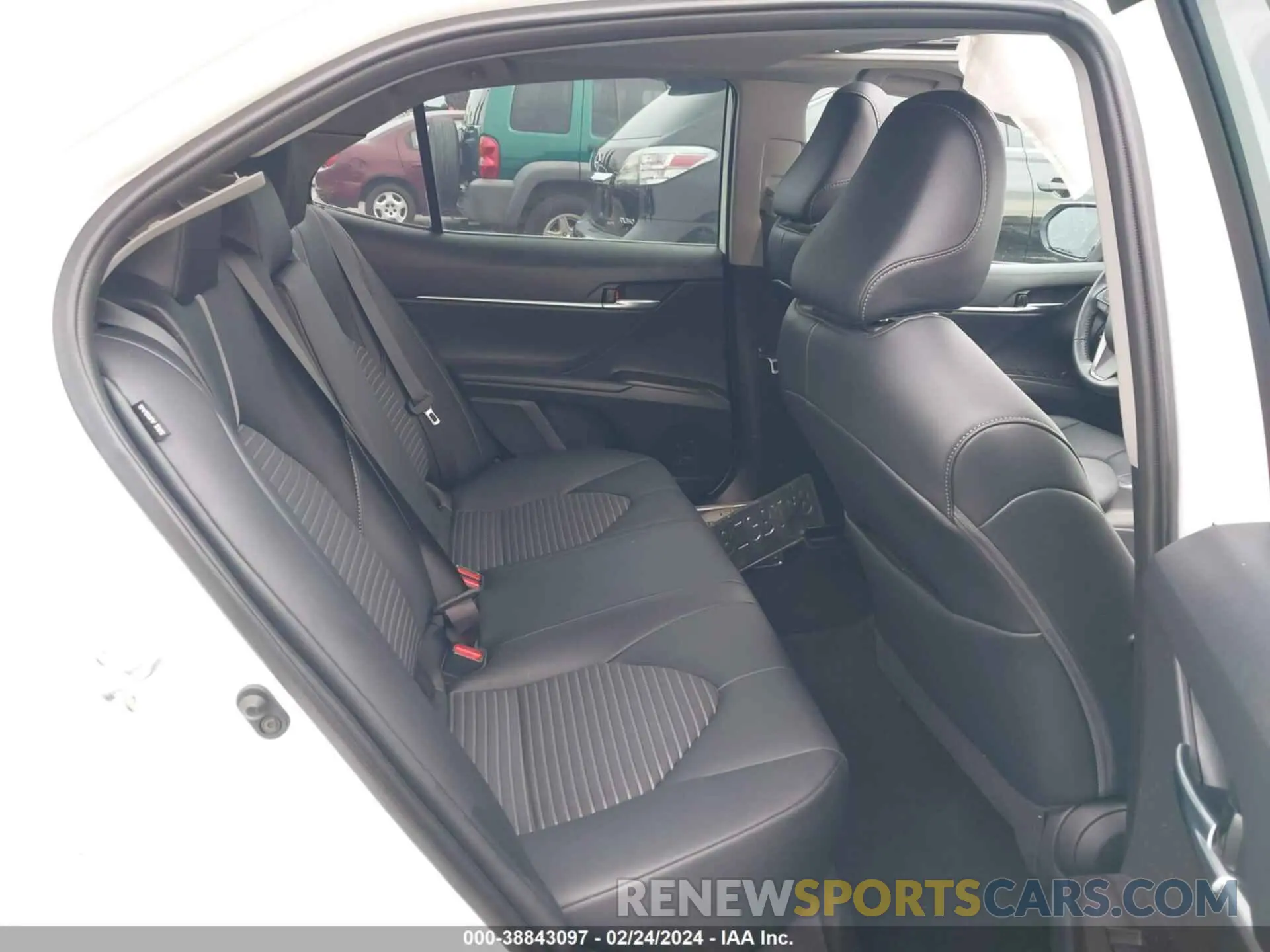 8 fotografías del automóvil dañado 4T1T11AK1NU642867 TOYOTA CAMRY 2022