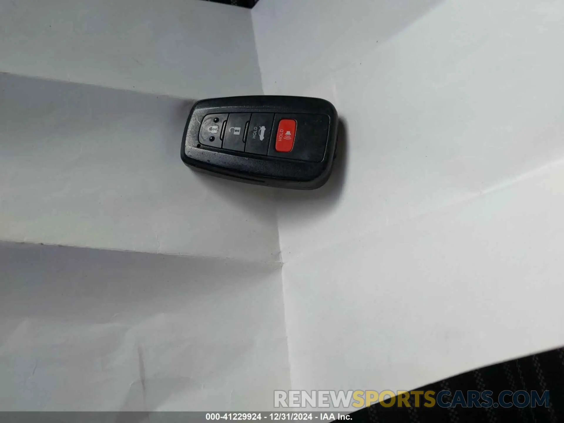 11 fotografías del automóvil dañado 4T1T11AK1NU702002 TOYOTA CAMRY 2022