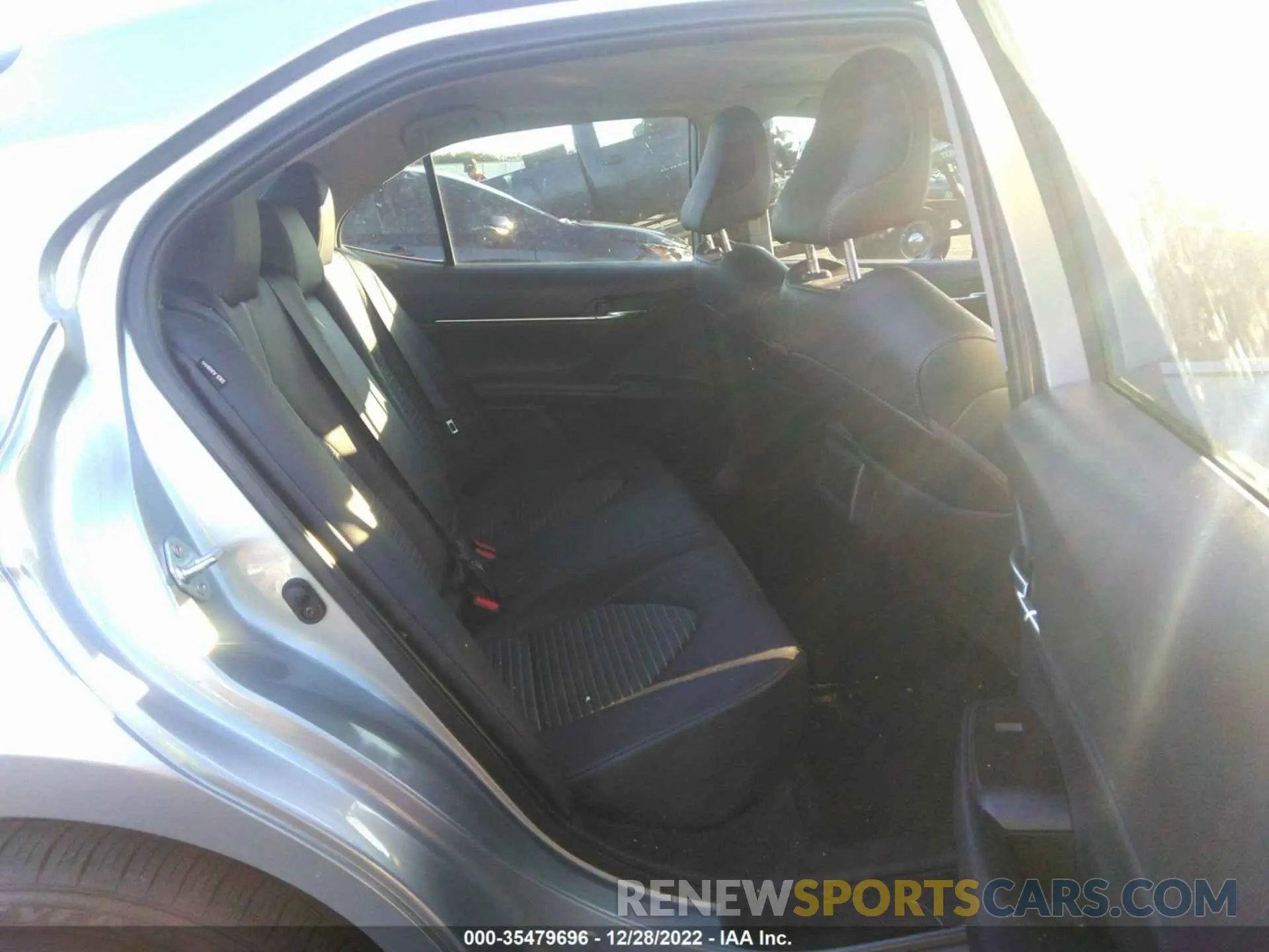 8 fotografías del automóvil dañado 4T1T11AK2NU641386 TOYOTA CAMRY 2022