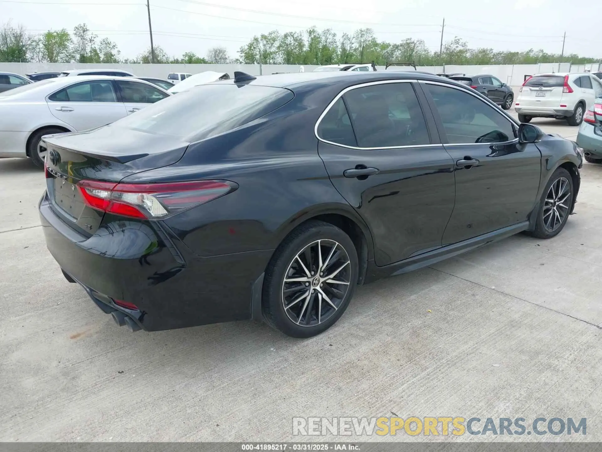 4 fotografías del automóvil dañado 4T1T11AK3NU016933 TOYOTA CAMRY 2022