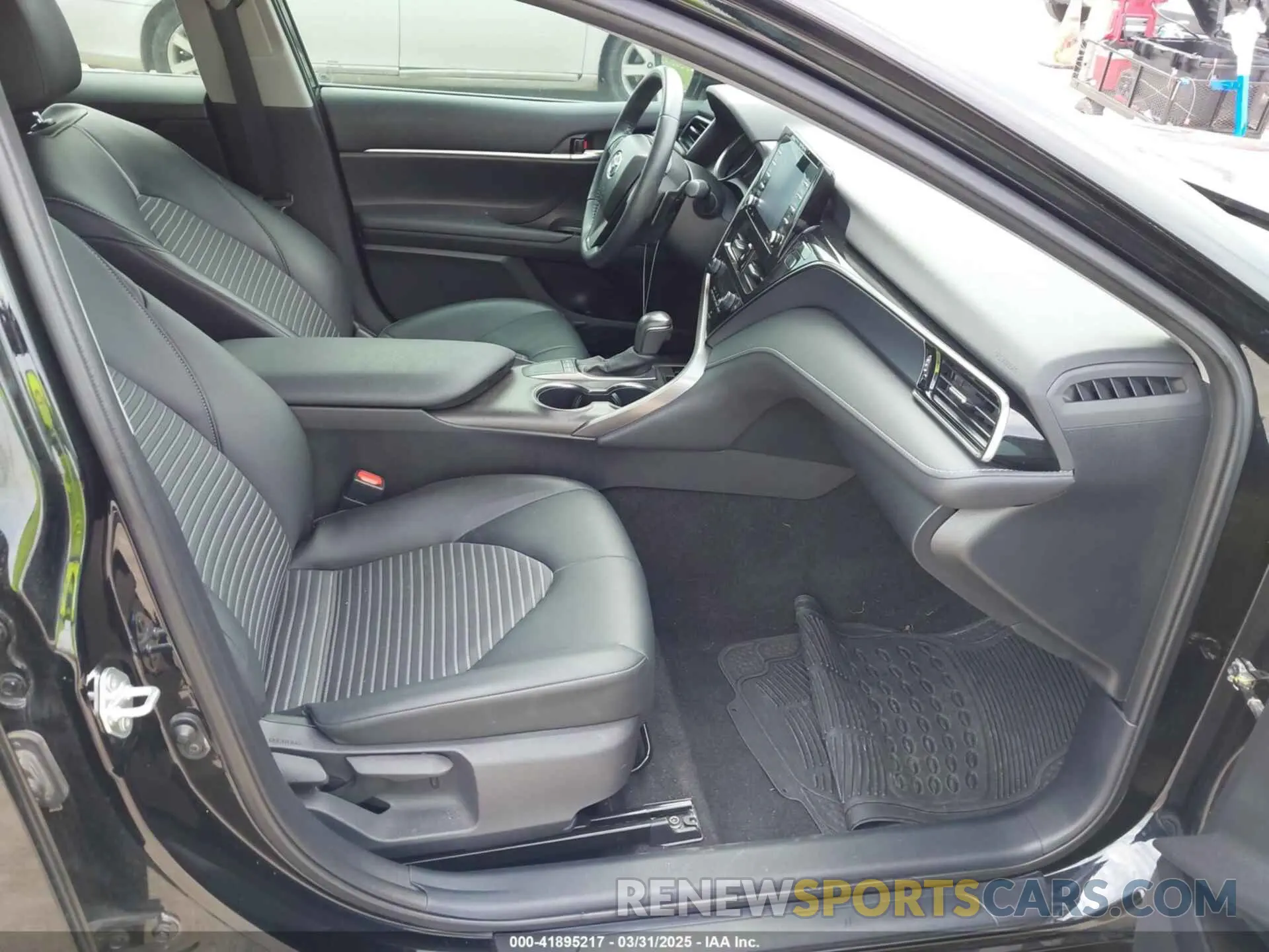 5 fotografías del automóvil dañado 4T1T11AK3NU016933 TOYOTA CAMRY 2022