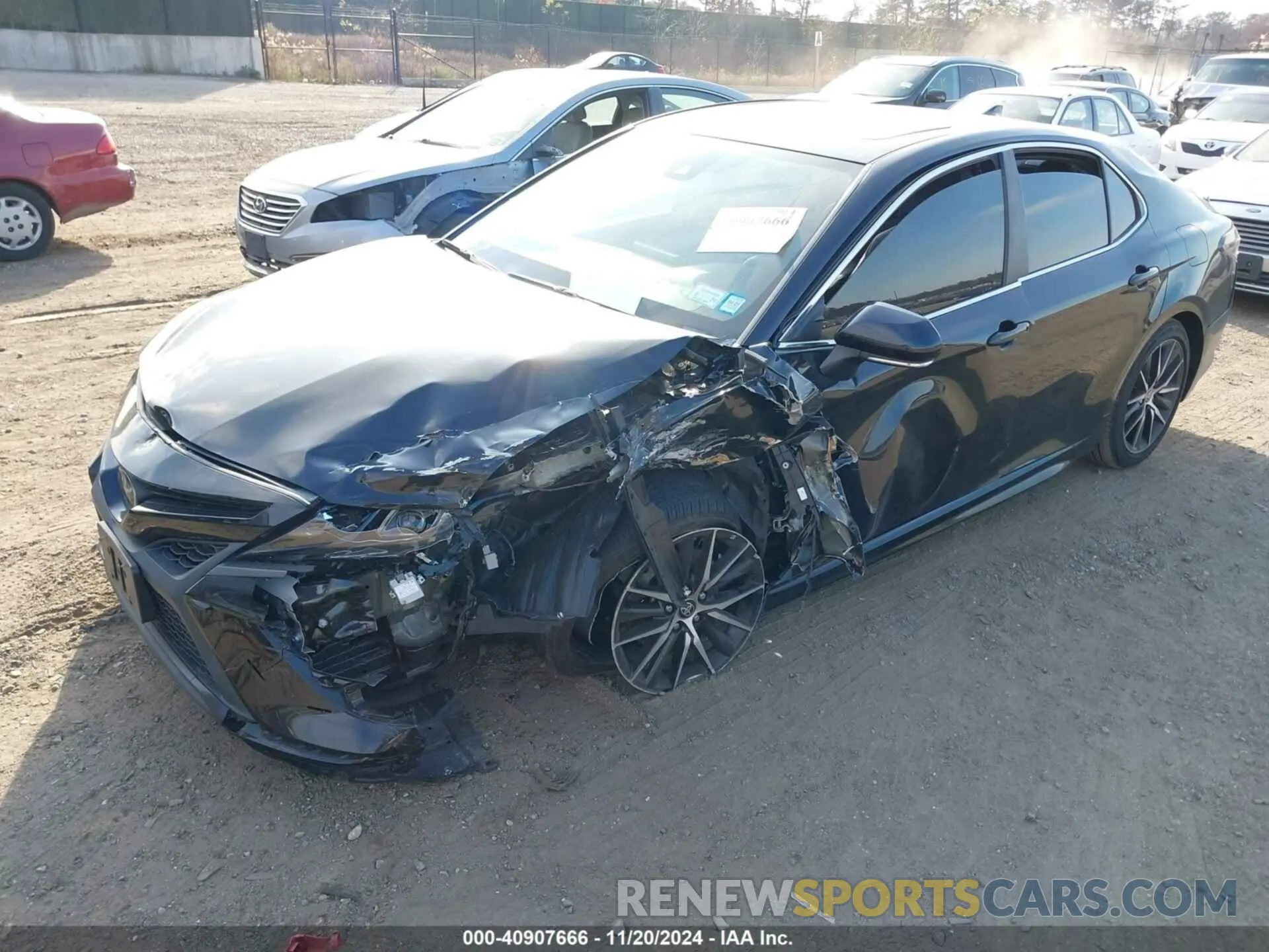 2 fotografías del automóvil dañado 4T1T11AK4NU048550 TOYOTA CAMRY 2022