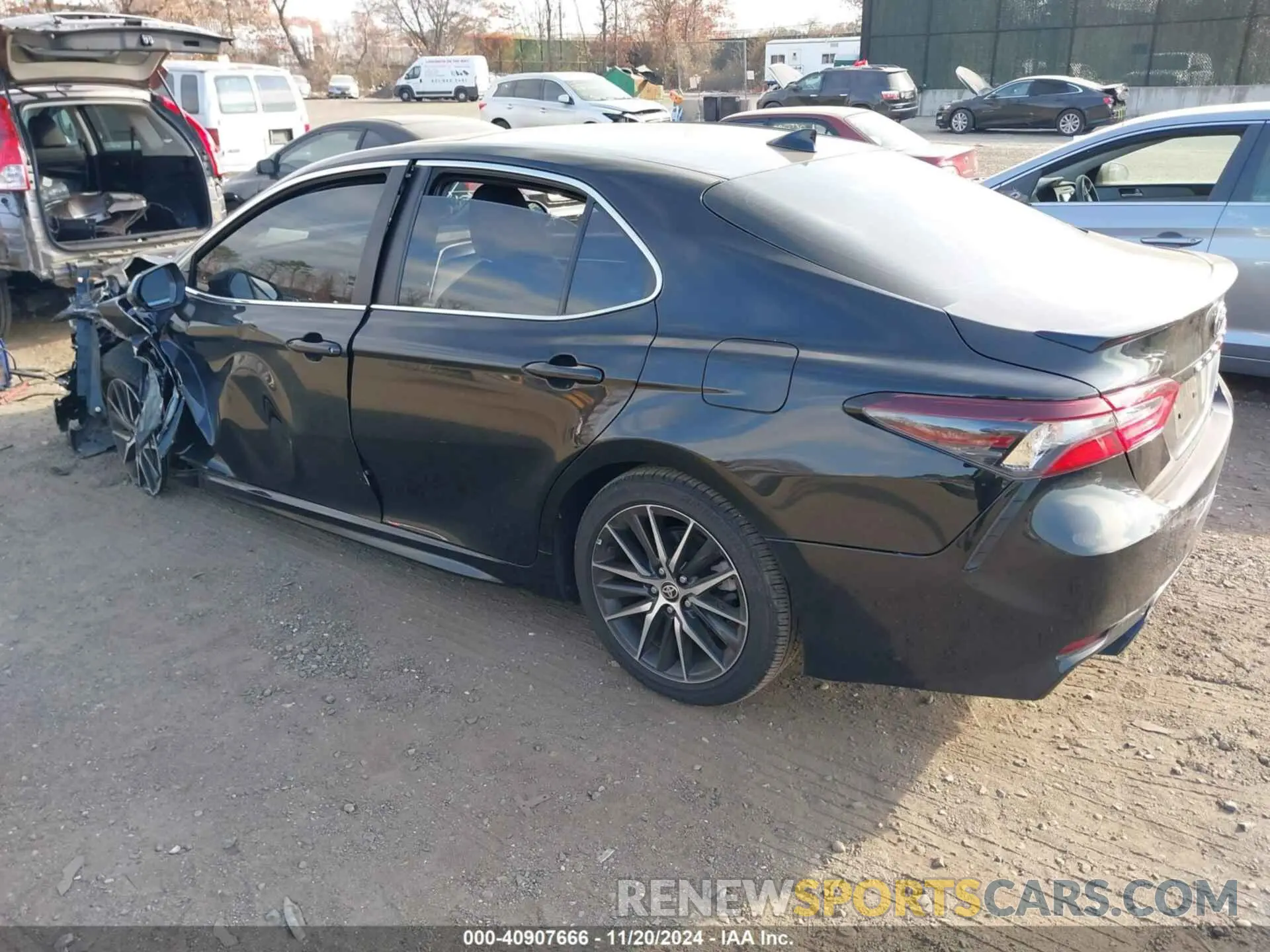 3 fotografías del automóvil dañado 4T1T11AK4NU048550 TOYOTA CAMRY 2022
