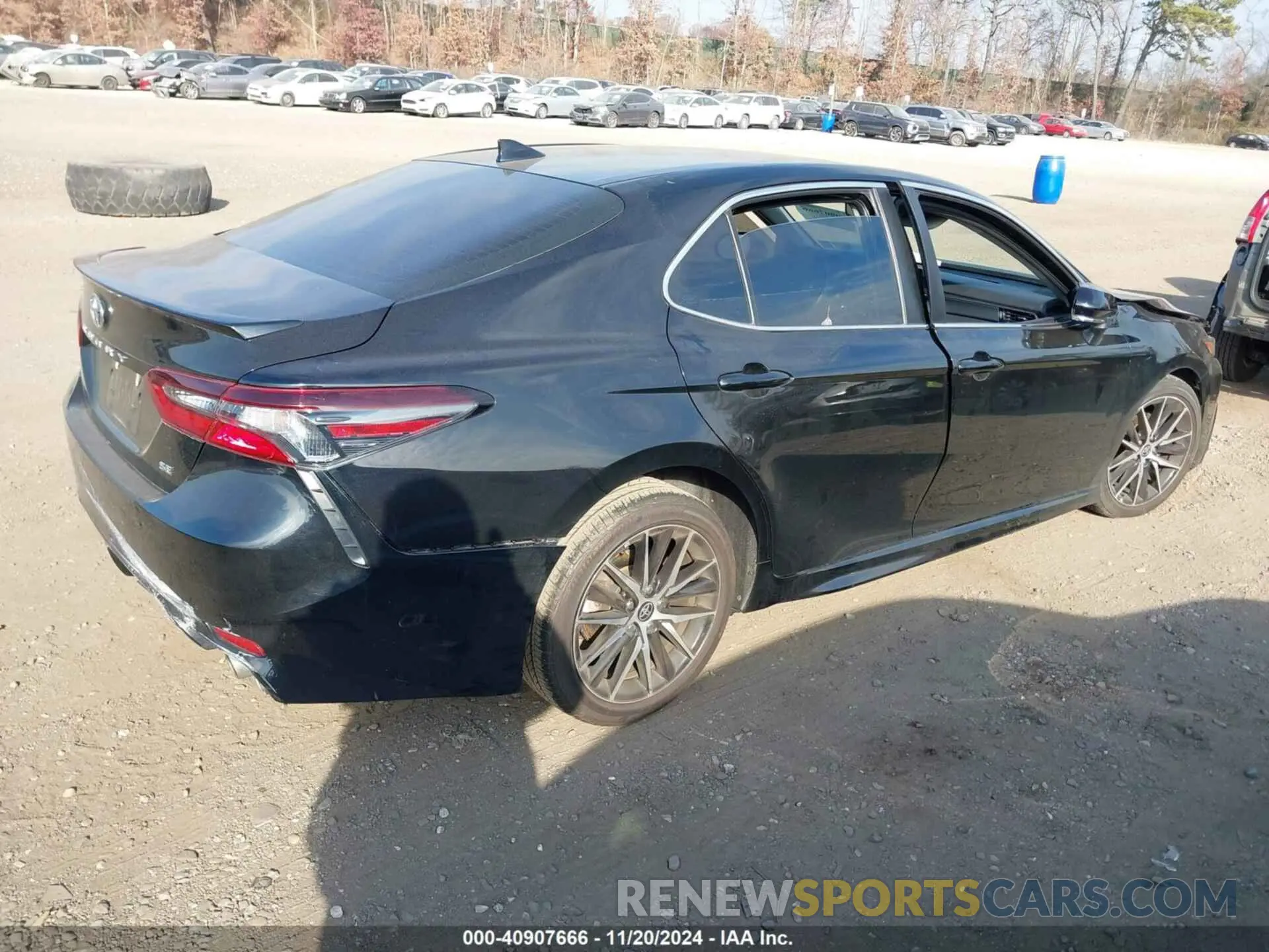 4 fotografías del automóvil dañado 4T1T11AK4NU048550 TOYOTA CAMRY 2022
