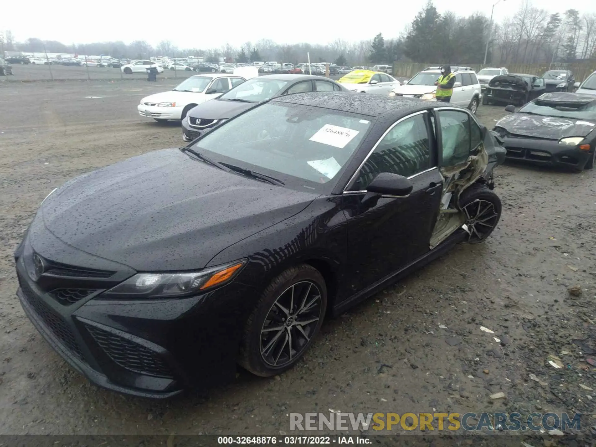 2 fotografías del automóvil dañado 4T1T11AK5NU651135 TOYOTA CAMRY 2022