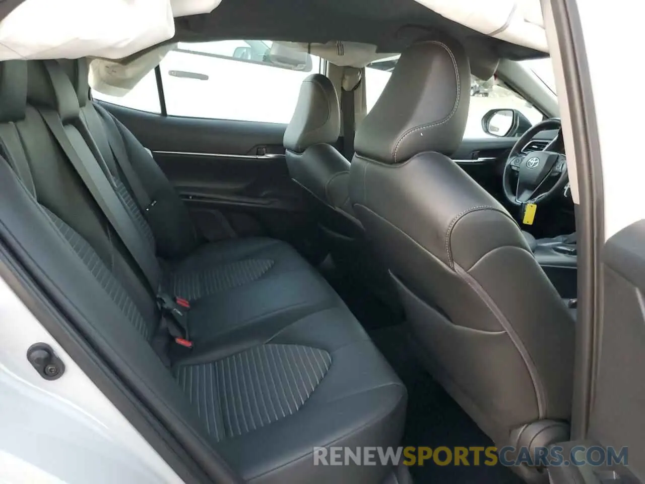 10 fotografías del automóvil dañado 4T1T11AK6NU008907 TOYOTA CAMRY 2022
