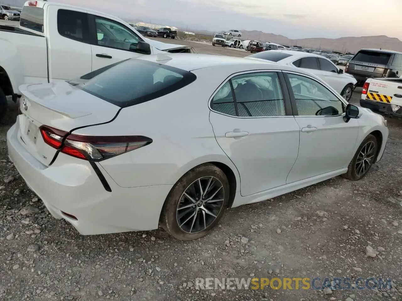 3 fotografías del automóvil dañado 4T1T11AK6NU008907 TOYOTA CAMRY 2022