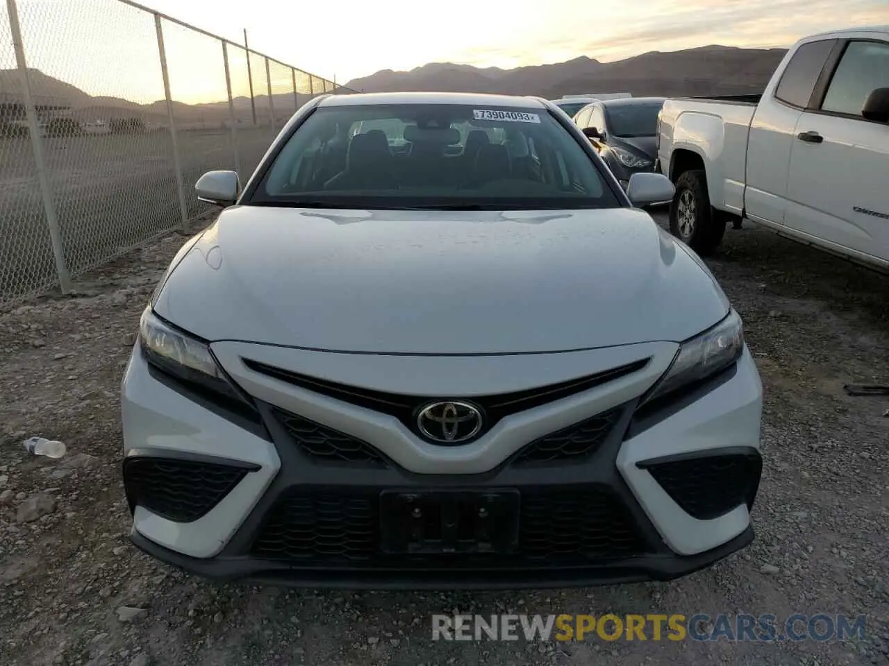 5 fotografías del automóvil dañado 4T1T11AK6NU008907 TOYOTA CAMRY 2022