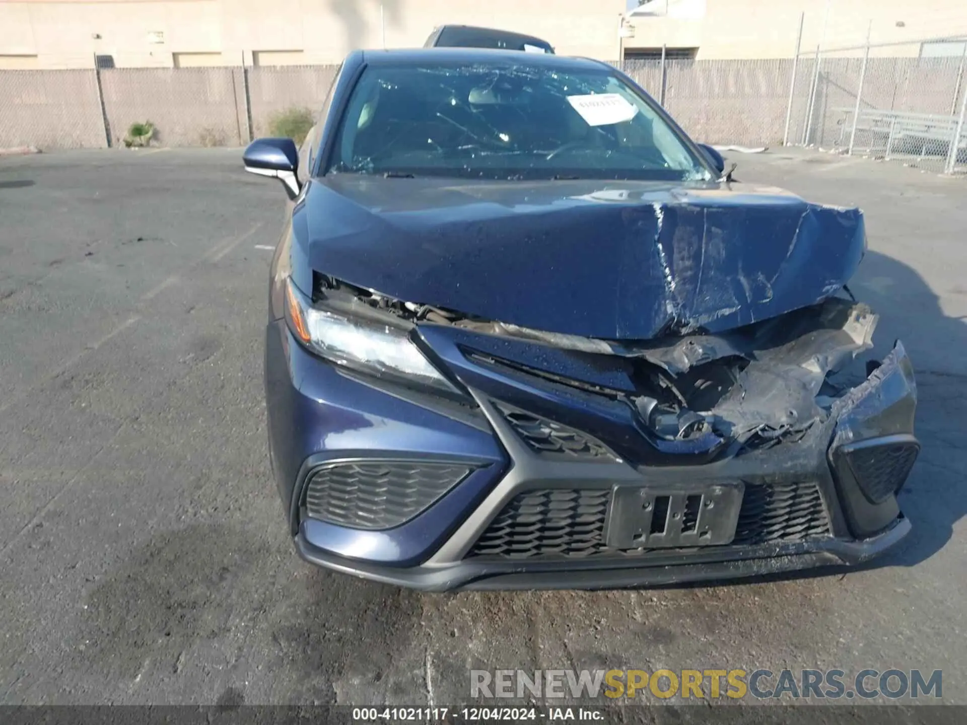 11 fotografías del automóvil dañado 4T1T11AK6NU073904 TOYOTA CAMRY 2022