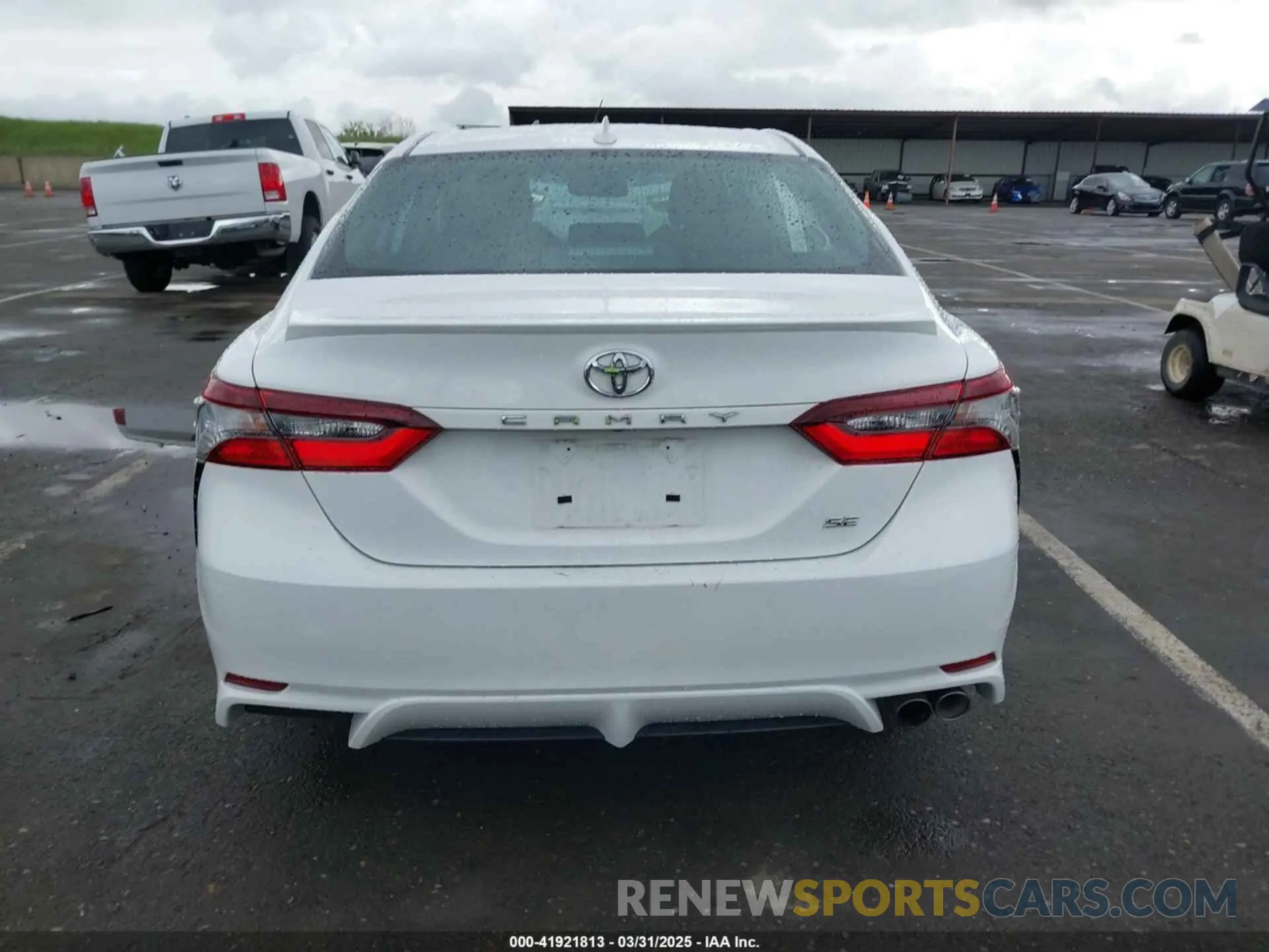 17 fotografías del automóvil dañado 4T1T11AK6NU641990 TOYOTA CAMRY 2022
