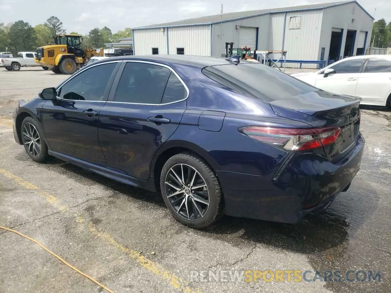 2 fotografías del automóvil dañado 4T1T11AK6NU672205 TOYOTA CAMRY 2022