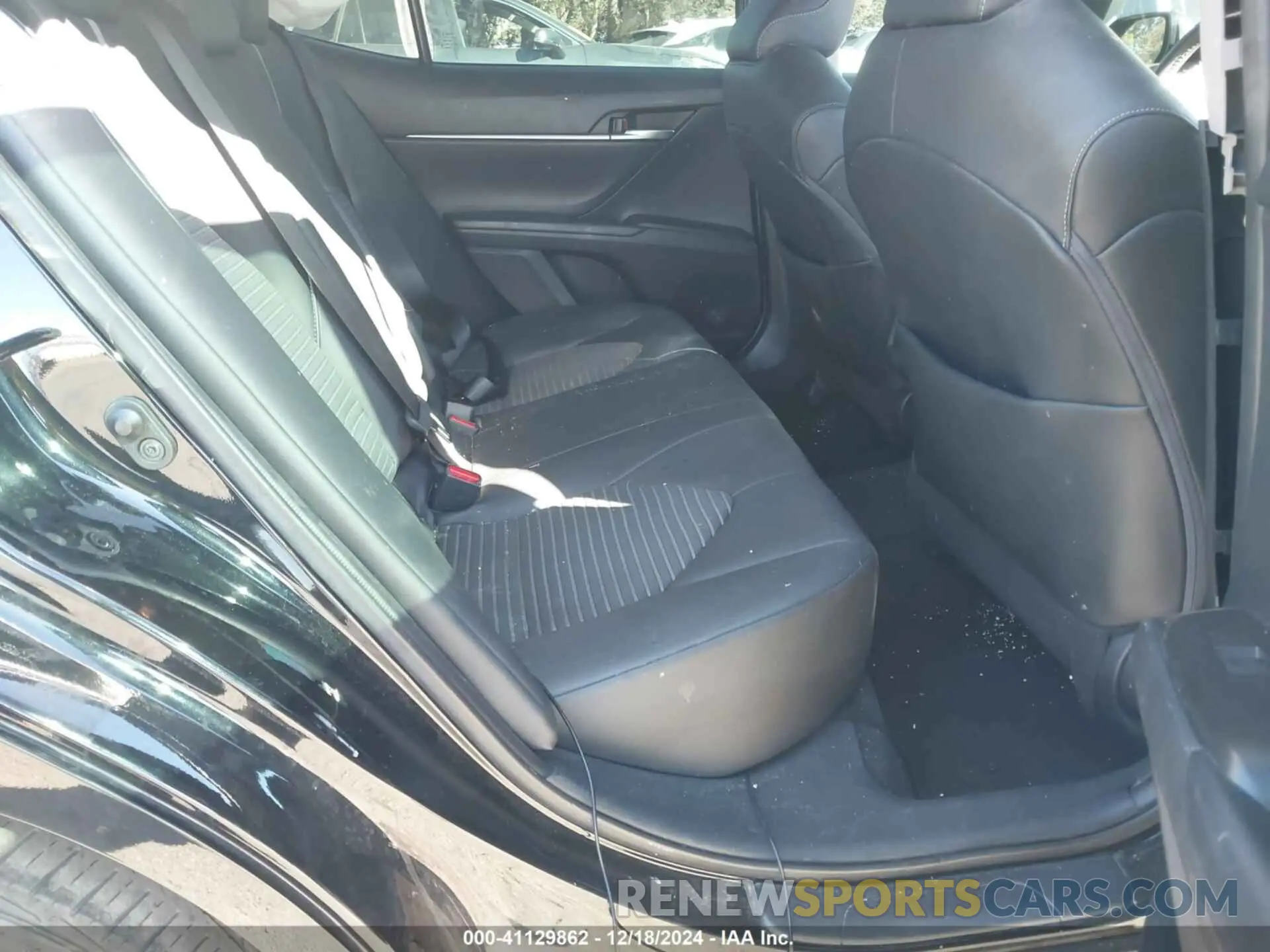 8 fotografías del automóvil dañado 4T1T11AK7NU046954 TOYOTA CAMRY 2022