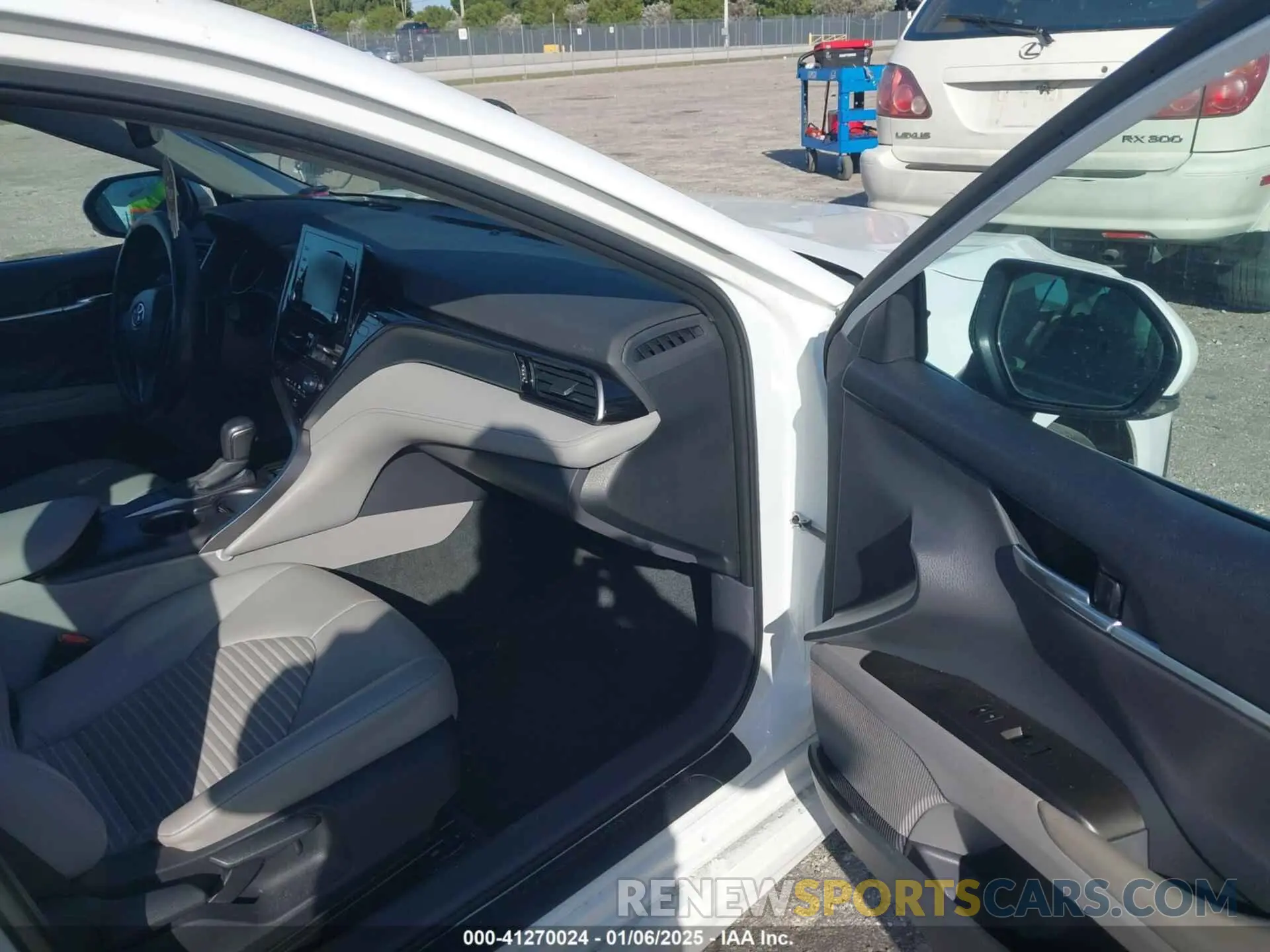 5 fotografías del automóvil dañado 4T1T11AK7NU637348 TOYOTA CAMRY 2022