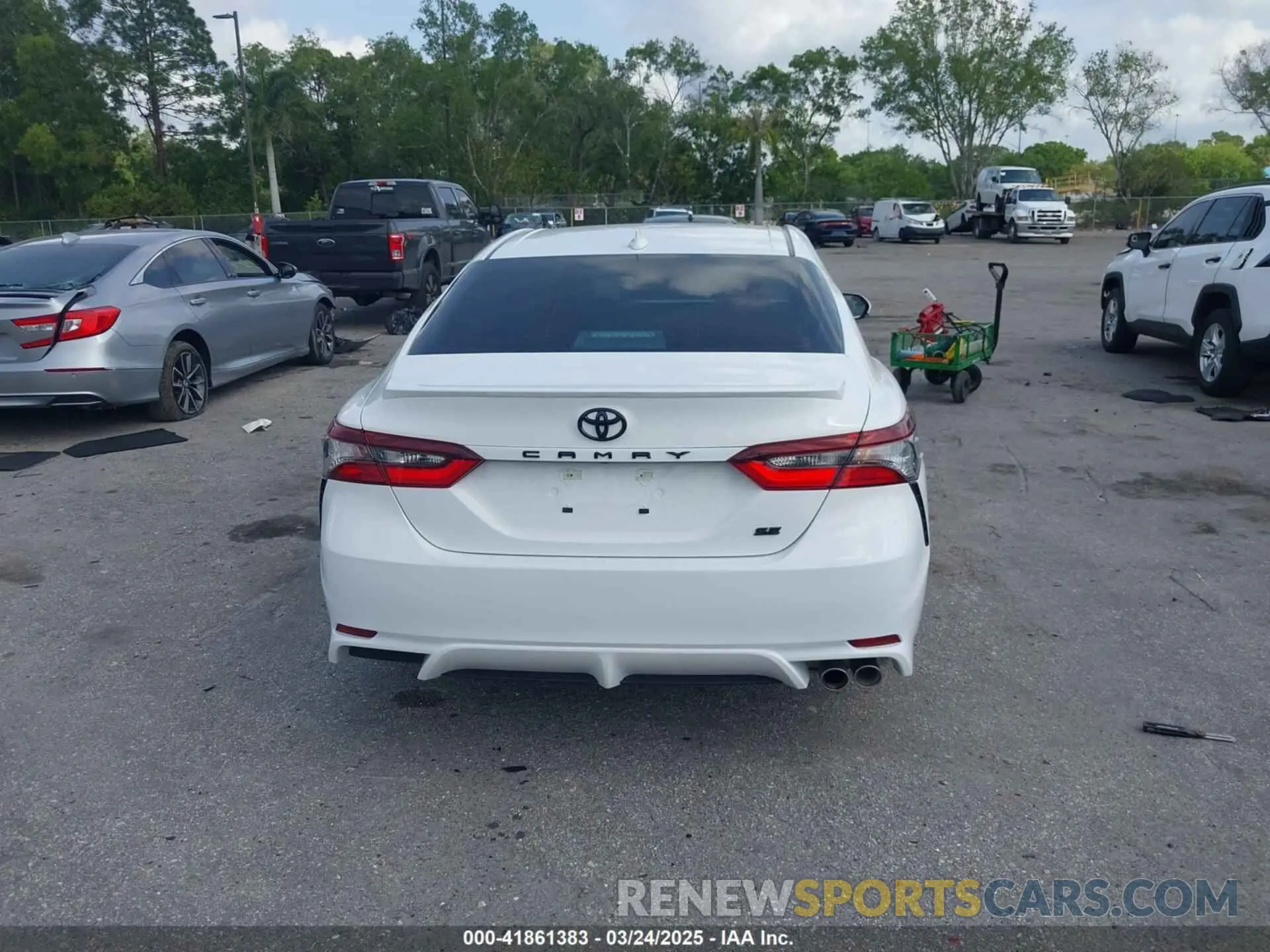 16 fotografías del automóvil dañado 4T1T11AK7NU668664 TOYOTA CAMRY 2022