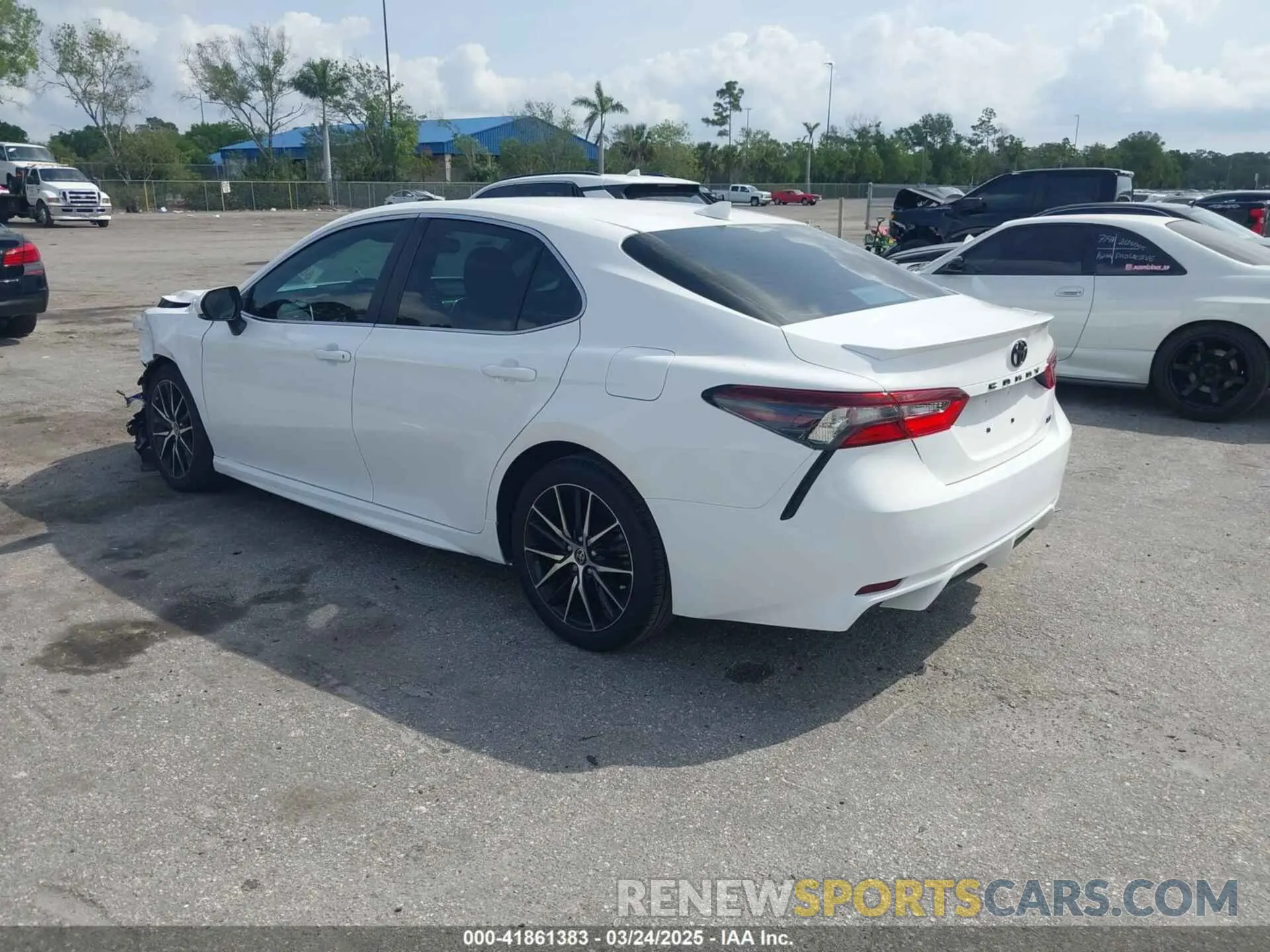 3 fotografías del automóvil dañado 4T1T11AK7NU668664 TOYOTA CAMRY 2022