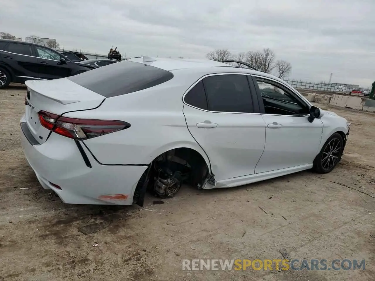 3 fotografías del automóvil dañado 4T1T11AK8NU041178 TOYOTA CAMRY 2022