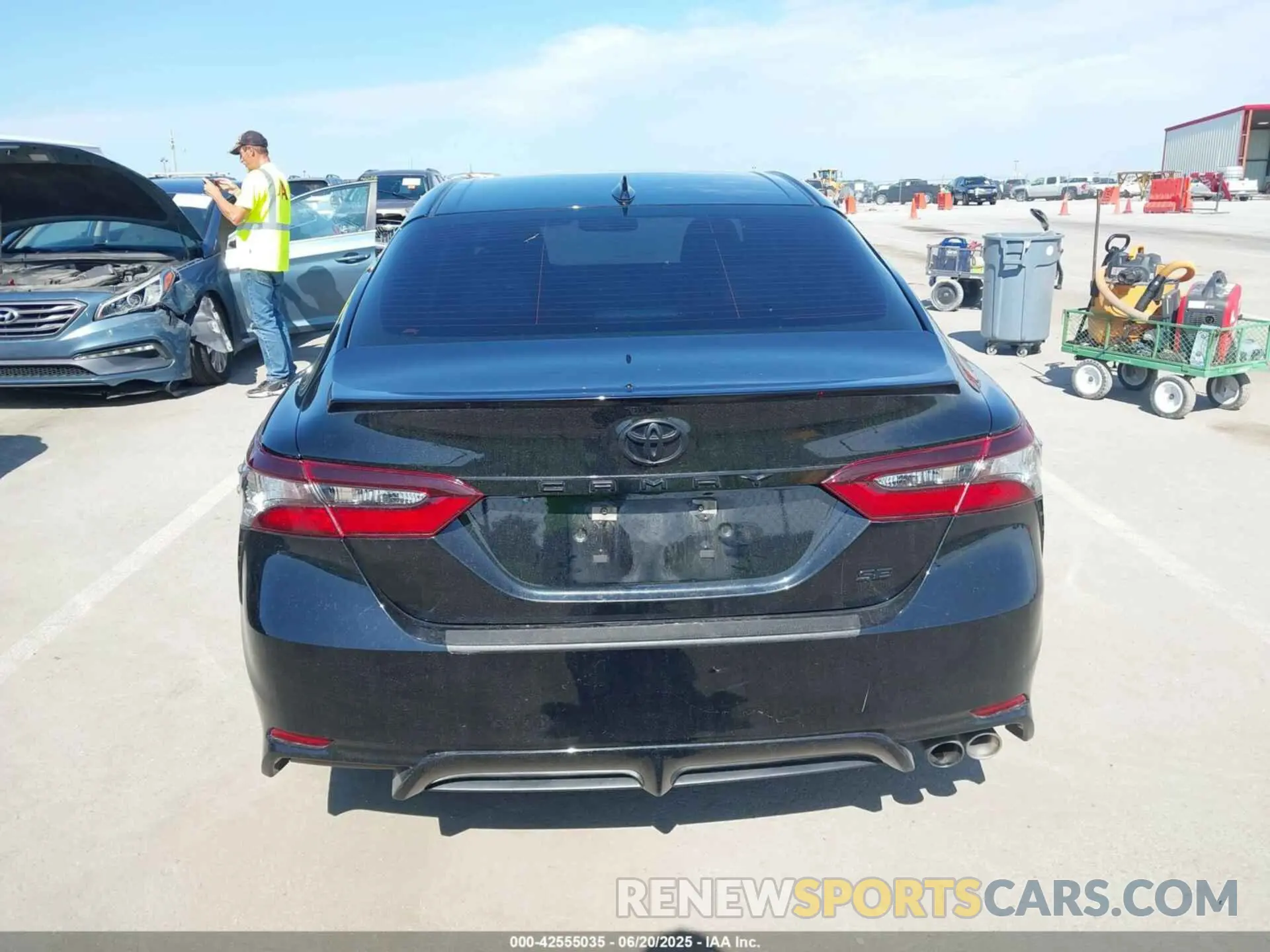 16 fotografías del automóvil dañado 4T1T11AK8NU685148 TOYOTA CAMRY 2022