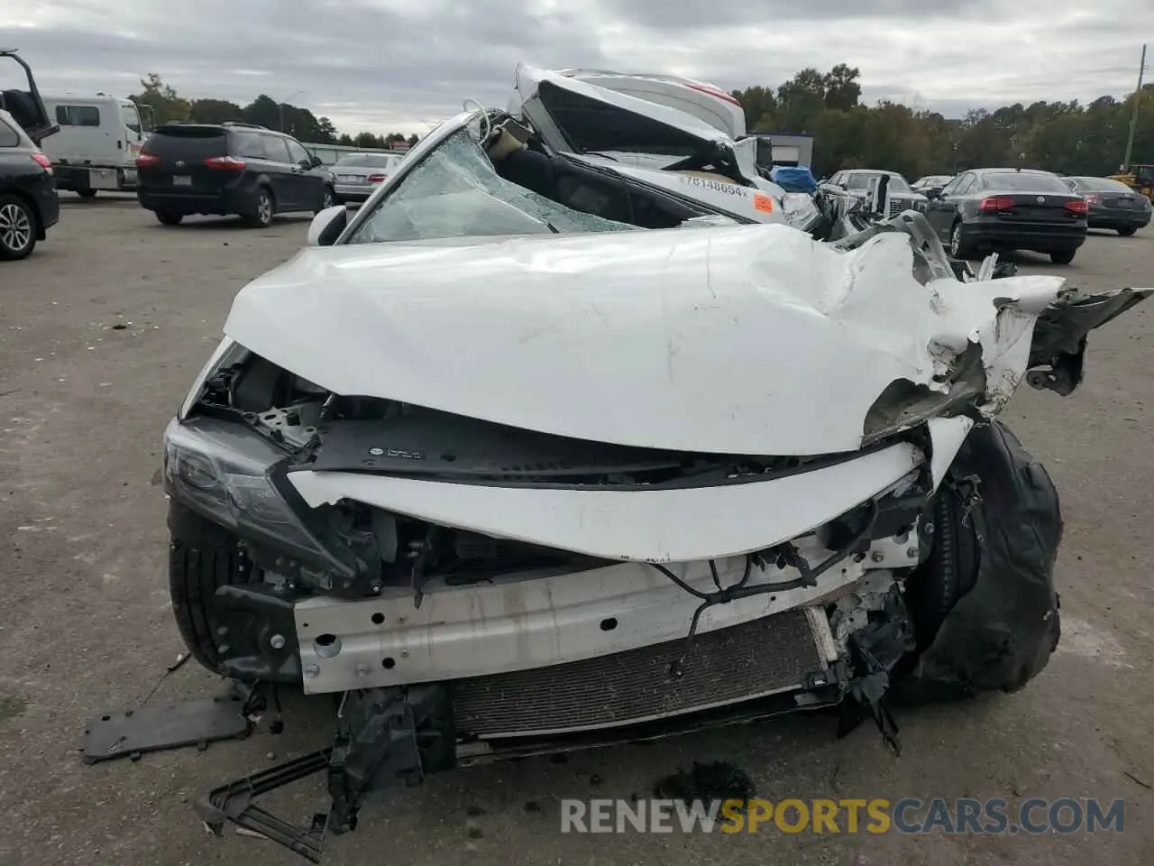 5 fotografías del automóvil dañado 4T1T11AK9NU012689 TOYOTA CAMRY 2022