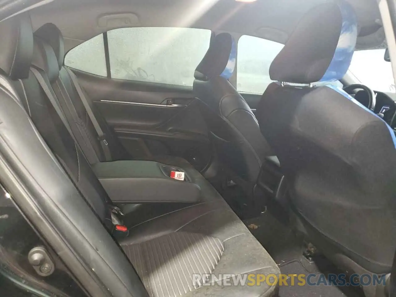 10 fotografías del automóvil dañado 4T1T11AK9NU663479 TOYOTA CAMRY 2022