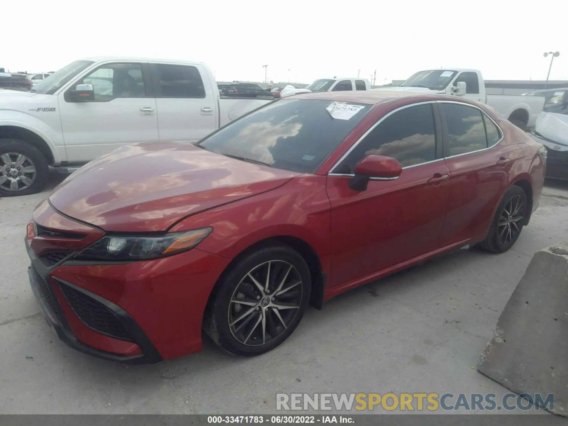 2 fotografías del automóvil dañado 4T1T11AKXNU015309 TOYOTA CAMRY 2022