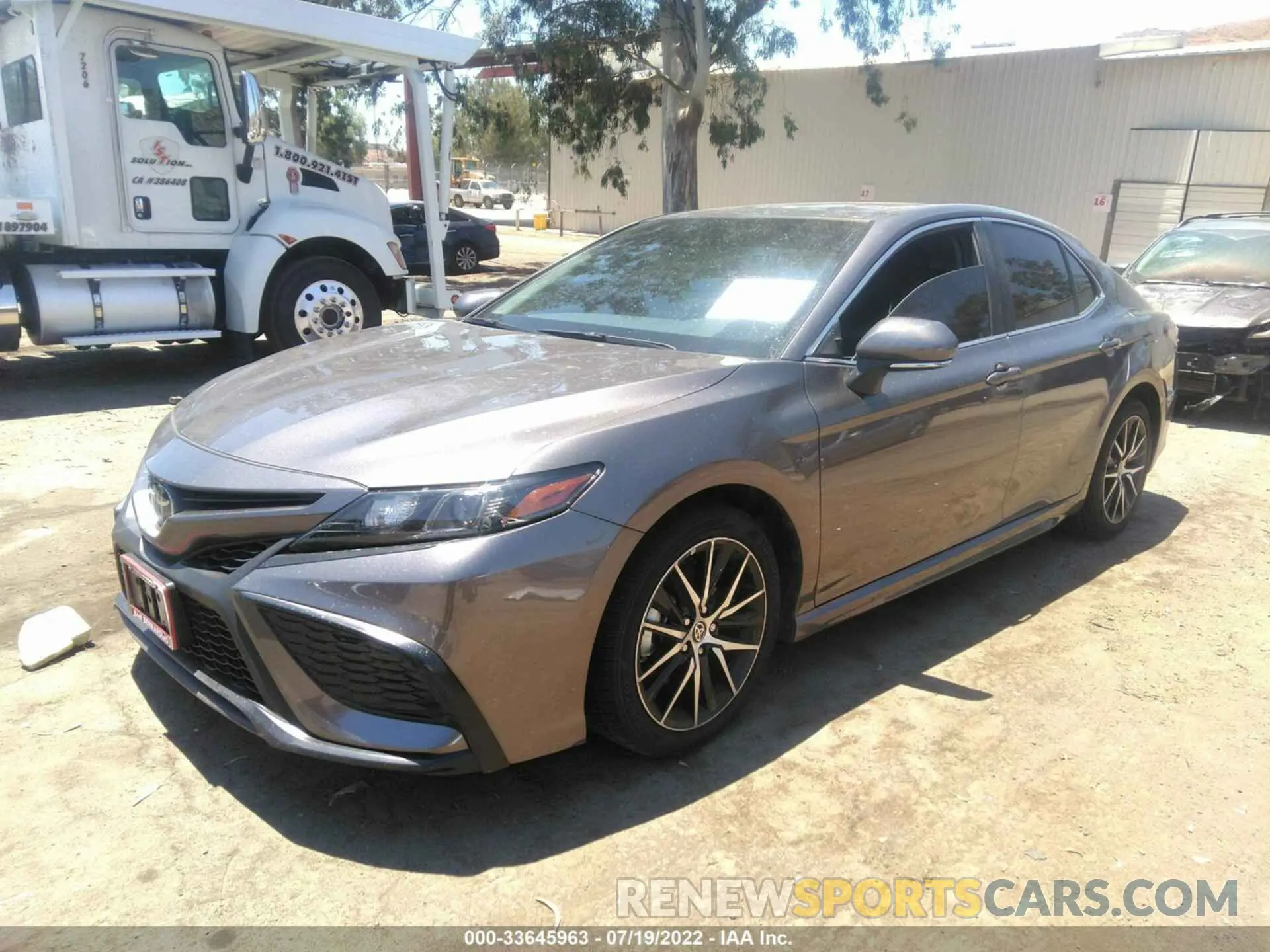 2 fotografías del automóvil dañado 4T1T11AKXNU680081 TOYOTA CAMRY 2022