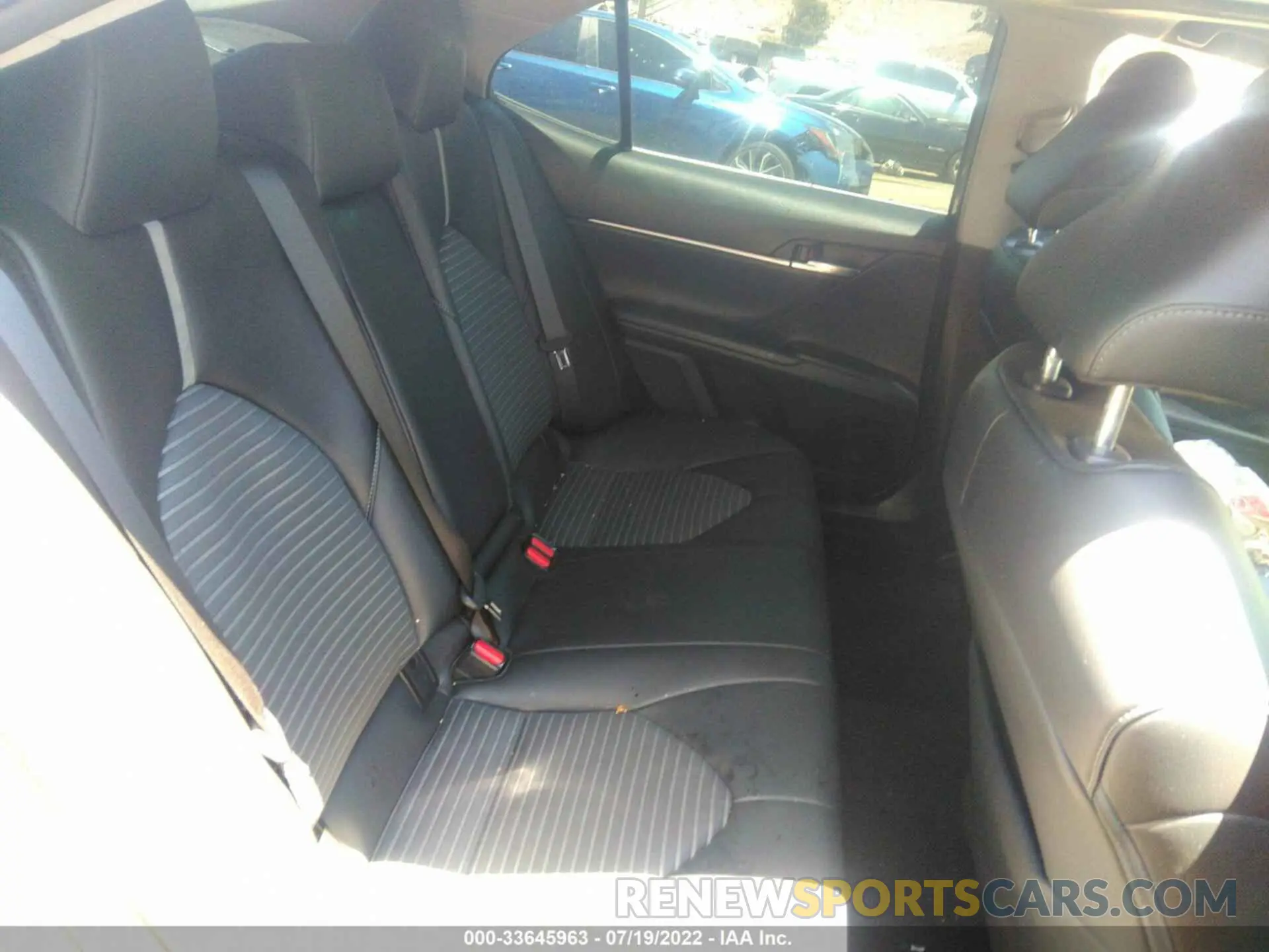 8 fotografías del automóvil dañado 4T1T11AKXNU680081 TOYOTA CAMRY 2022
