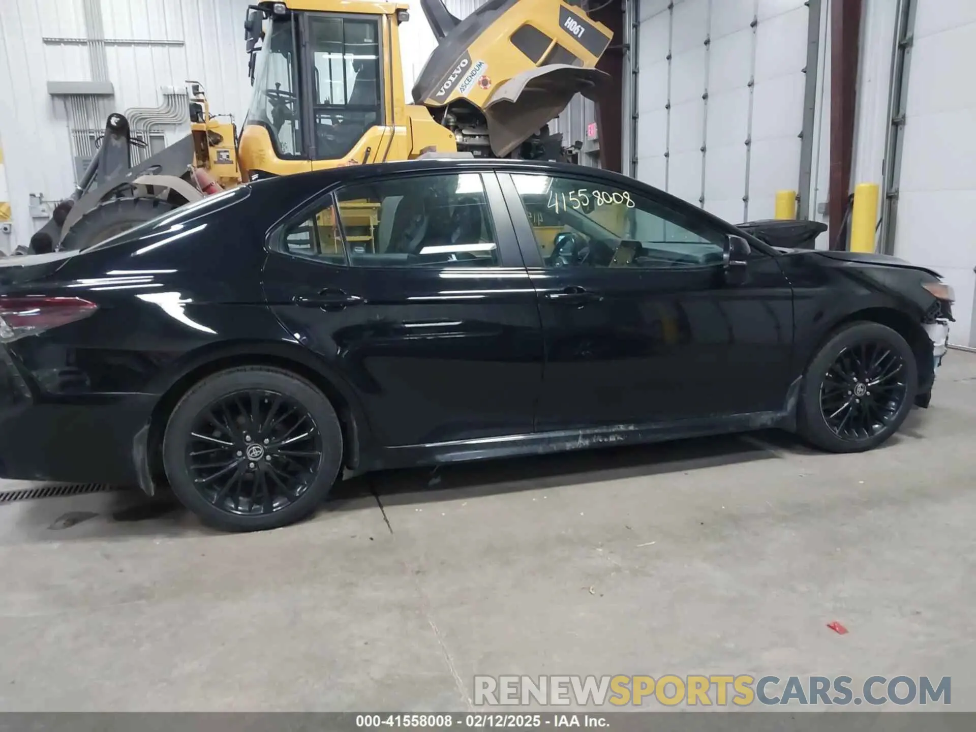 14 fotografías del automóvil dañado 4T1T11BK3NU068433 TOYOTA CAMRY 2022
