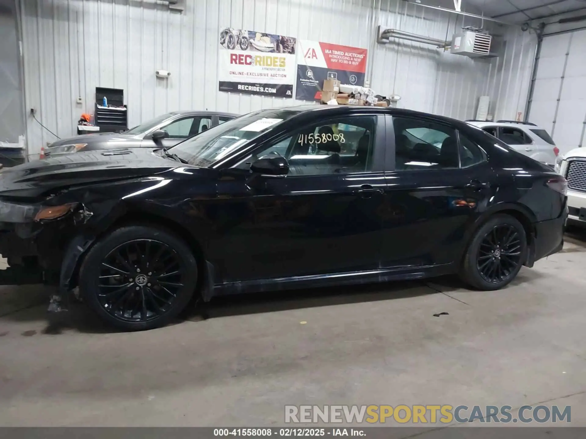 15 fotografías del automóvil dañado 4T1T11BK3NU068433 TOYOTA CAMRY 2022