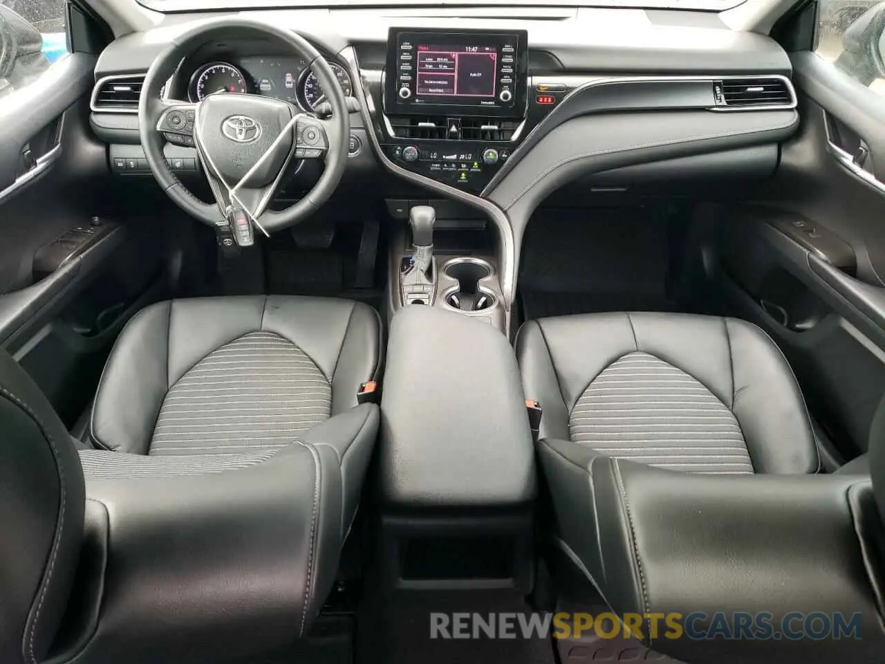 8 fotografías del automóvil dañado 4T1T11BK3NU071123 TOYOTA CAMRY 2022