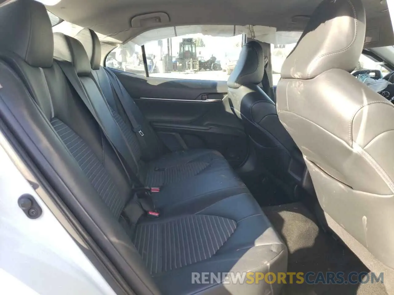 10 fotografías del automóvil dañado 4T1T11BK8NU053779 TOYOTA CAMRY 2022
