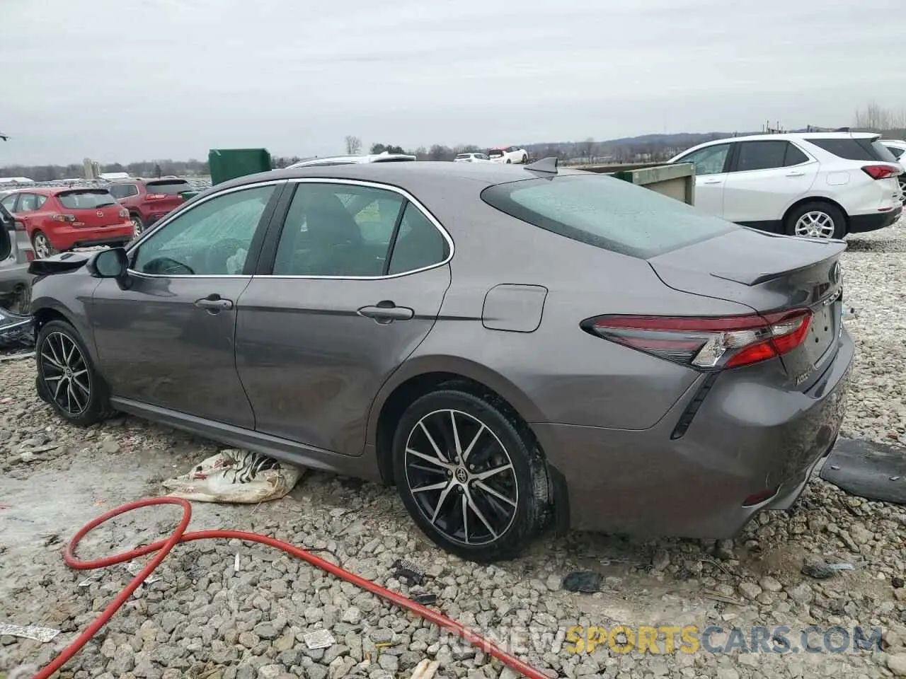 2 fotografías del automóvil dañado 4T1T11BK9NU048008 TOYOTA CAMRY 2022