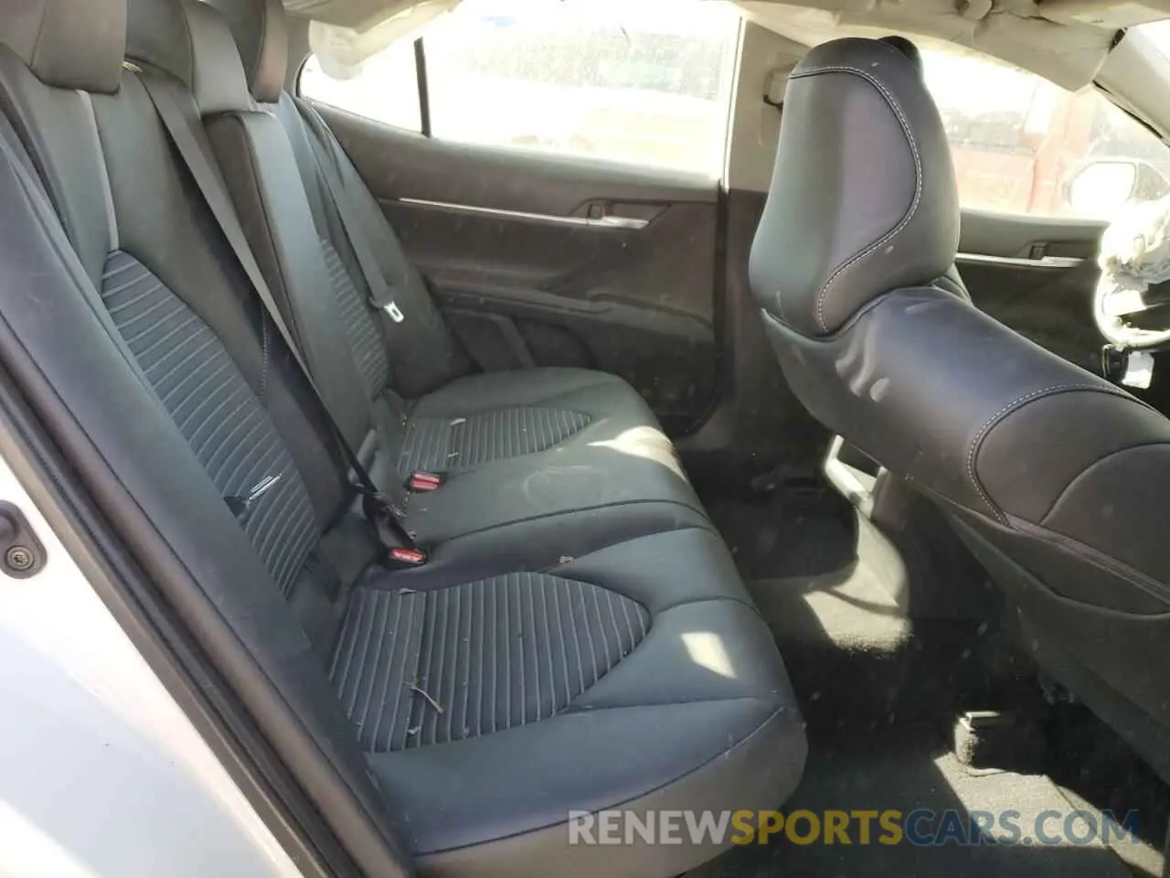 10 fotografías del automóvil dañado 4T1T31AK6NU035440 TOYOTA CAMRY 2022