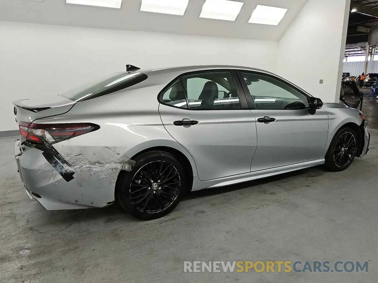 3 fotografías del automóvil dañado 4T1T31AK8NU032443 TOYOTA CAMRY 2022