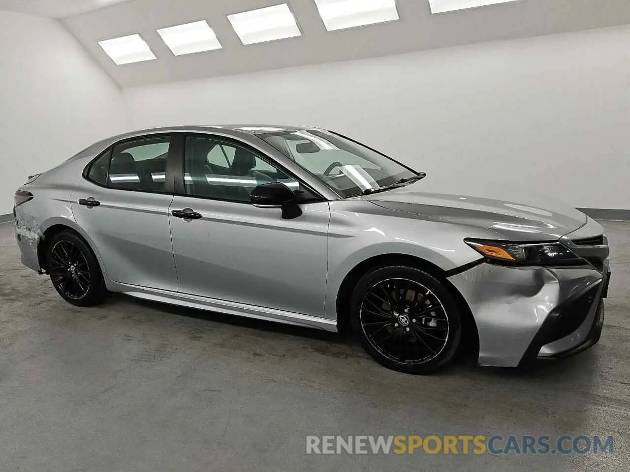 4 fotografías del automóvil dañado 4T1T31AK8NU032443 TOYOTA CAMRY 2022