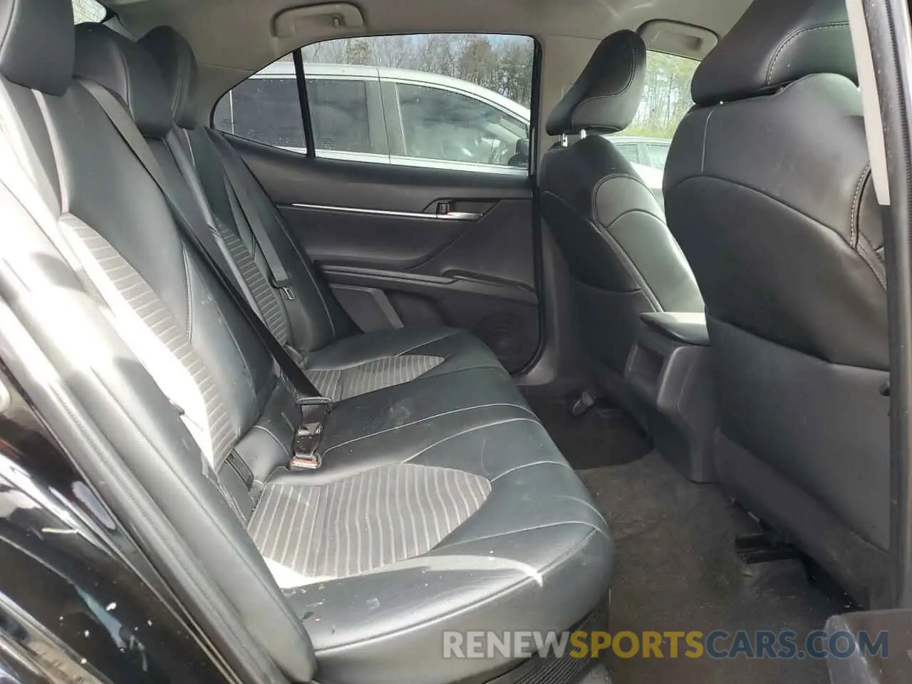 10 fotografías del automóvil dañado 4T1T31AK8NU033737 TOYOTA CAMRY 2022