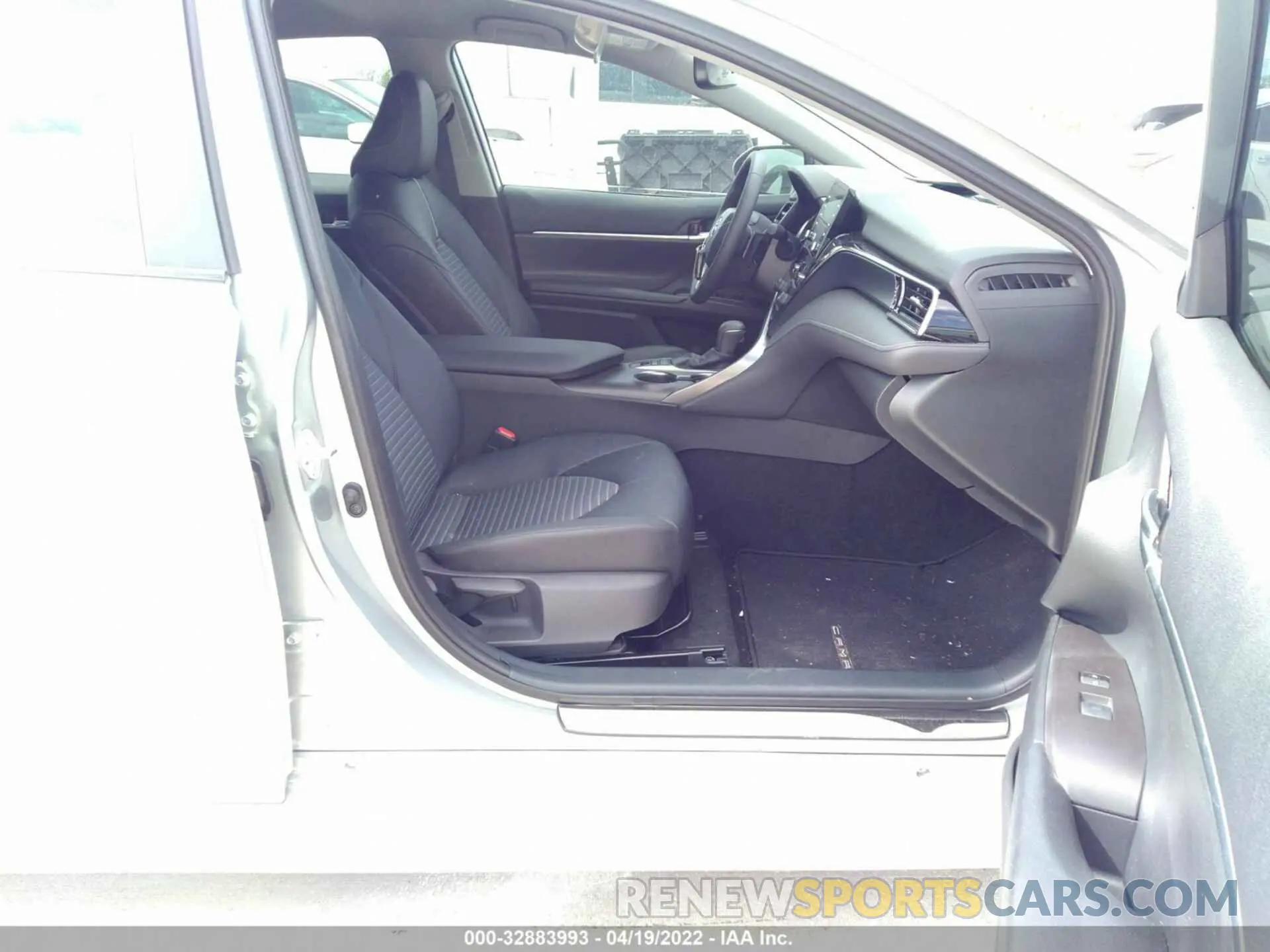 5 fotografías del automóvil dañado 4T1T31AK9NU037182 TOYOTA CAMRY 2022
