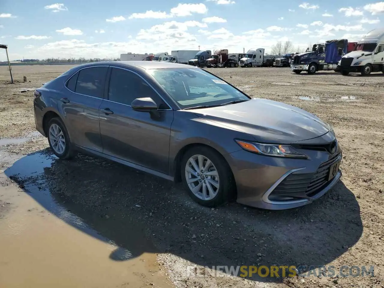 4 fotografías del automóvil dañado 4T1C11AK0PU089745 TOYOTA CAMRY 2023