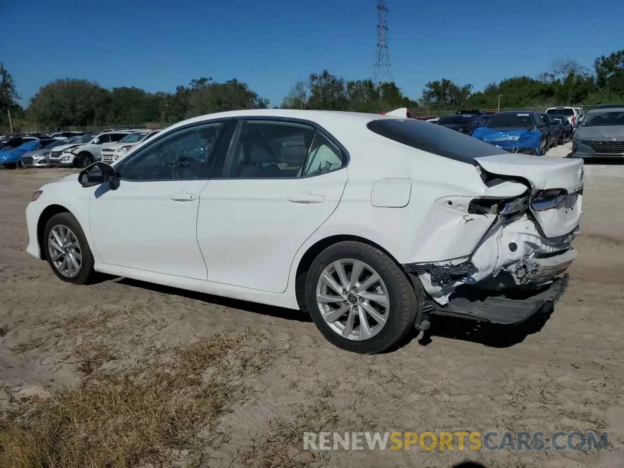 2 fotografías del automóvil dañado 4T1C11AK0PU089986 TOYOTA CAMRY 2023
