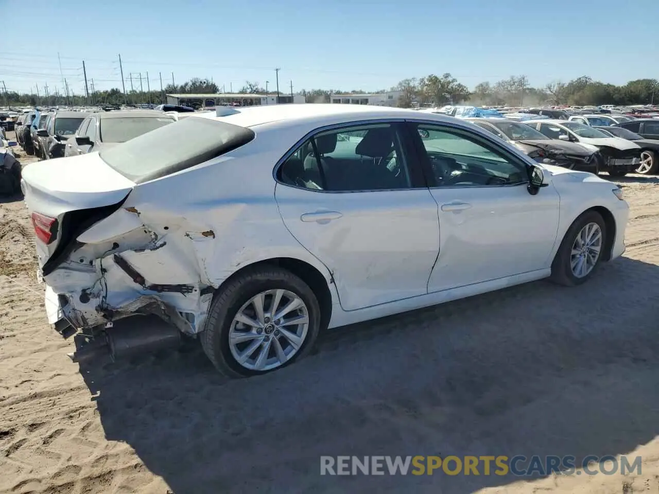 3 fotografías del automóvil dañado 4T1C11AK0PU089986 TOYOTA CAMRY 2023