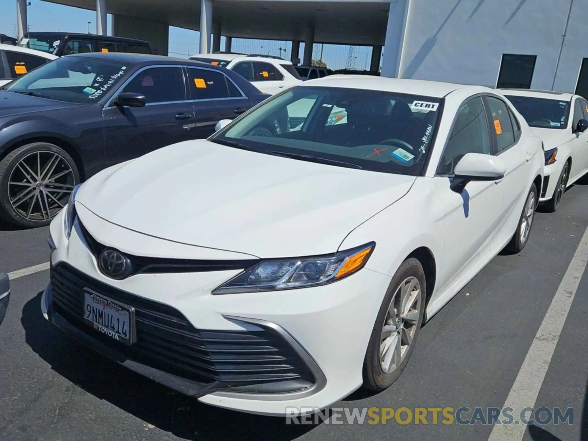 11 fotografías del automóvil dañado 4T1C11AK0PU105328 TOYOTA CAMRY 2023