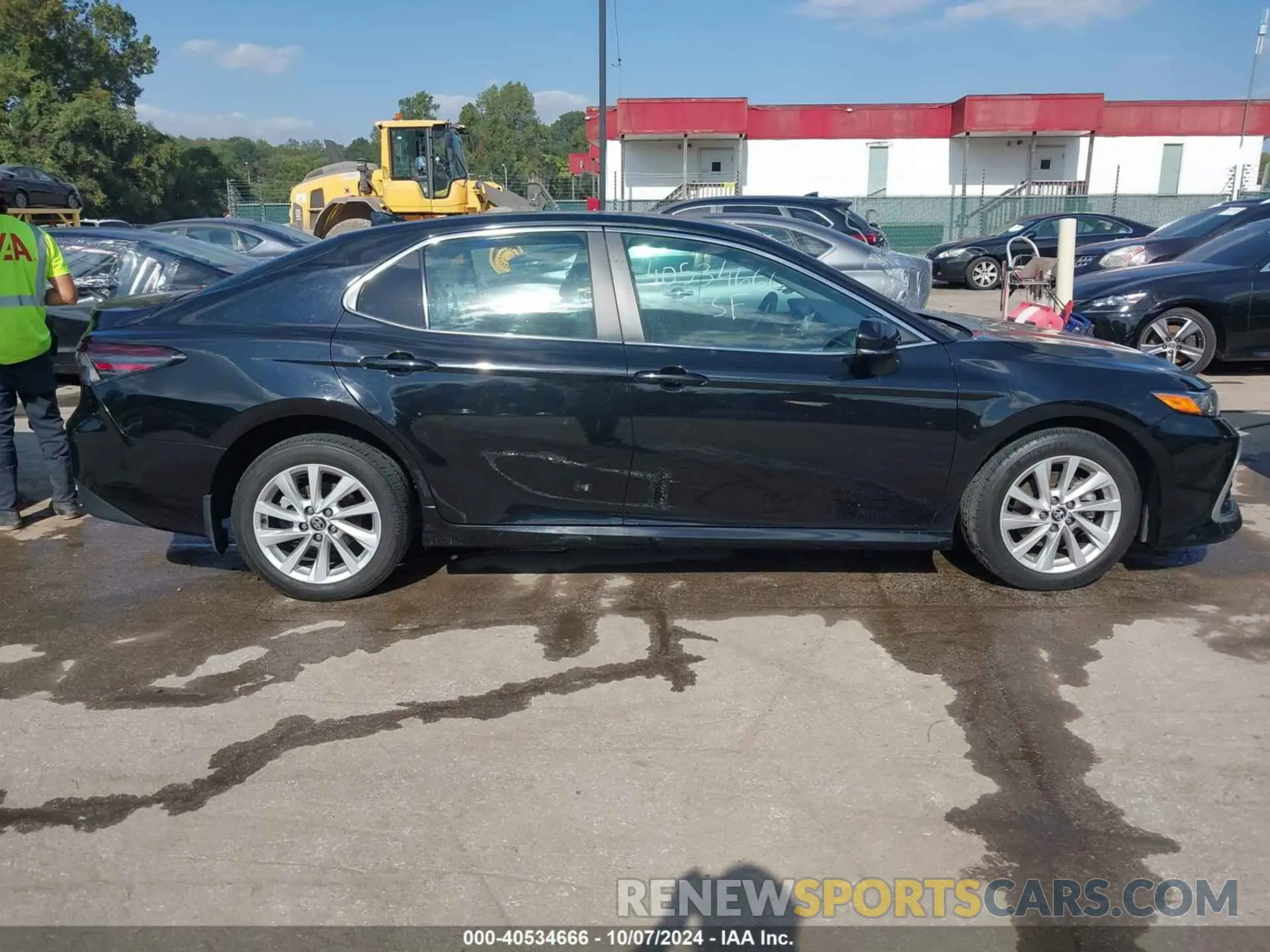 14 fotografías del automóvil dañado 4T1C11AK0PU178358 TOYOTA CAMRY 2023