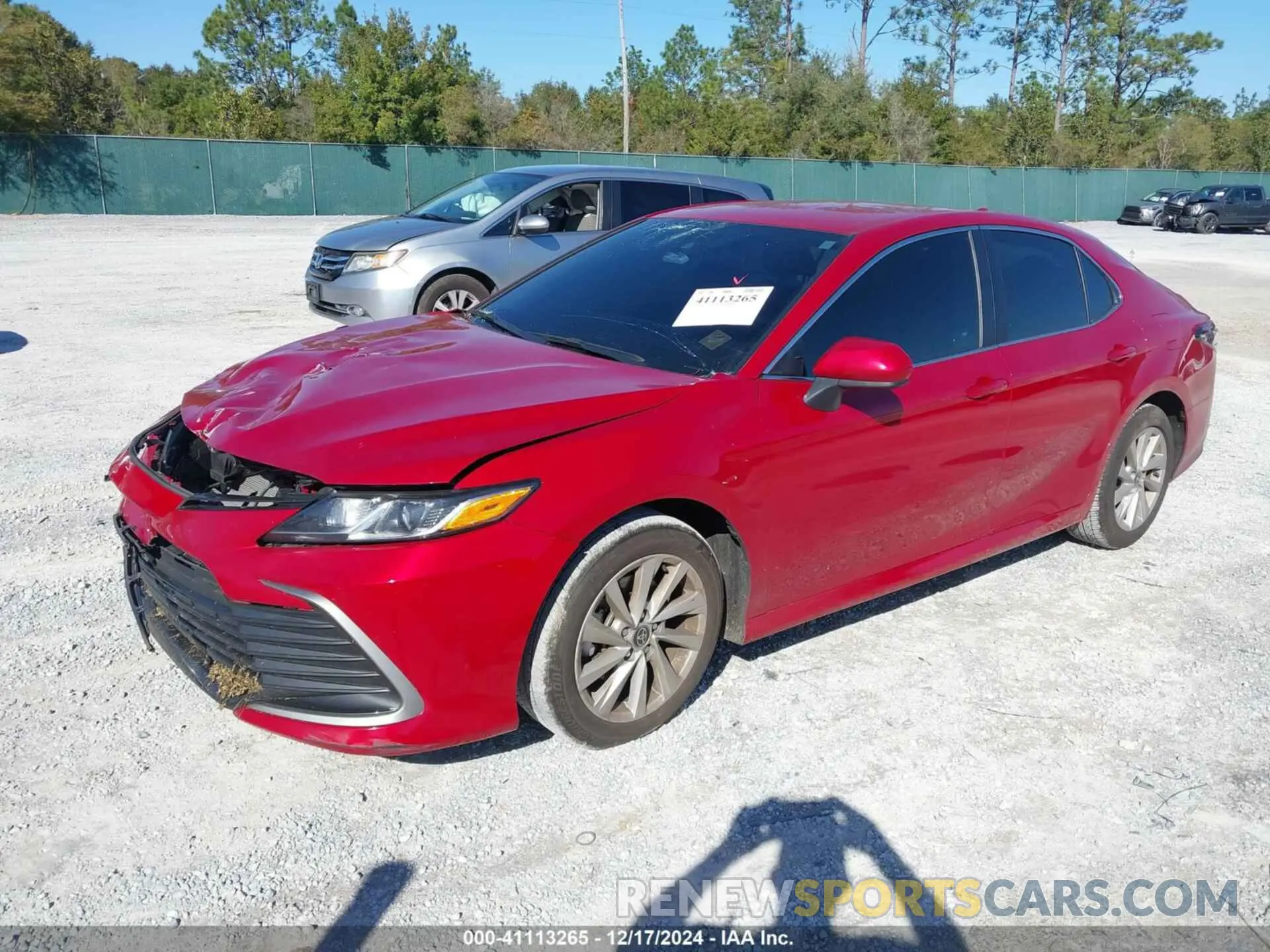 2 fotografías del automóvil dañado 4T1C11AK0PU179011 TOYOTA CAMRY 2023