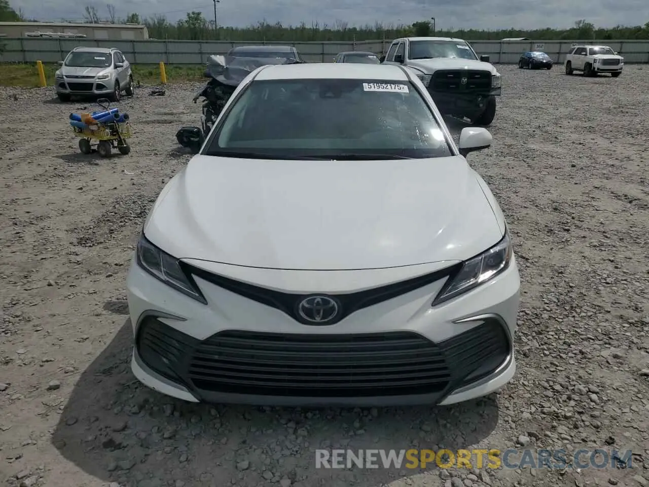 5 fotografías del automóvil dañado 4T1C11AK0PU824482 TOYOTA CAMRY 2023