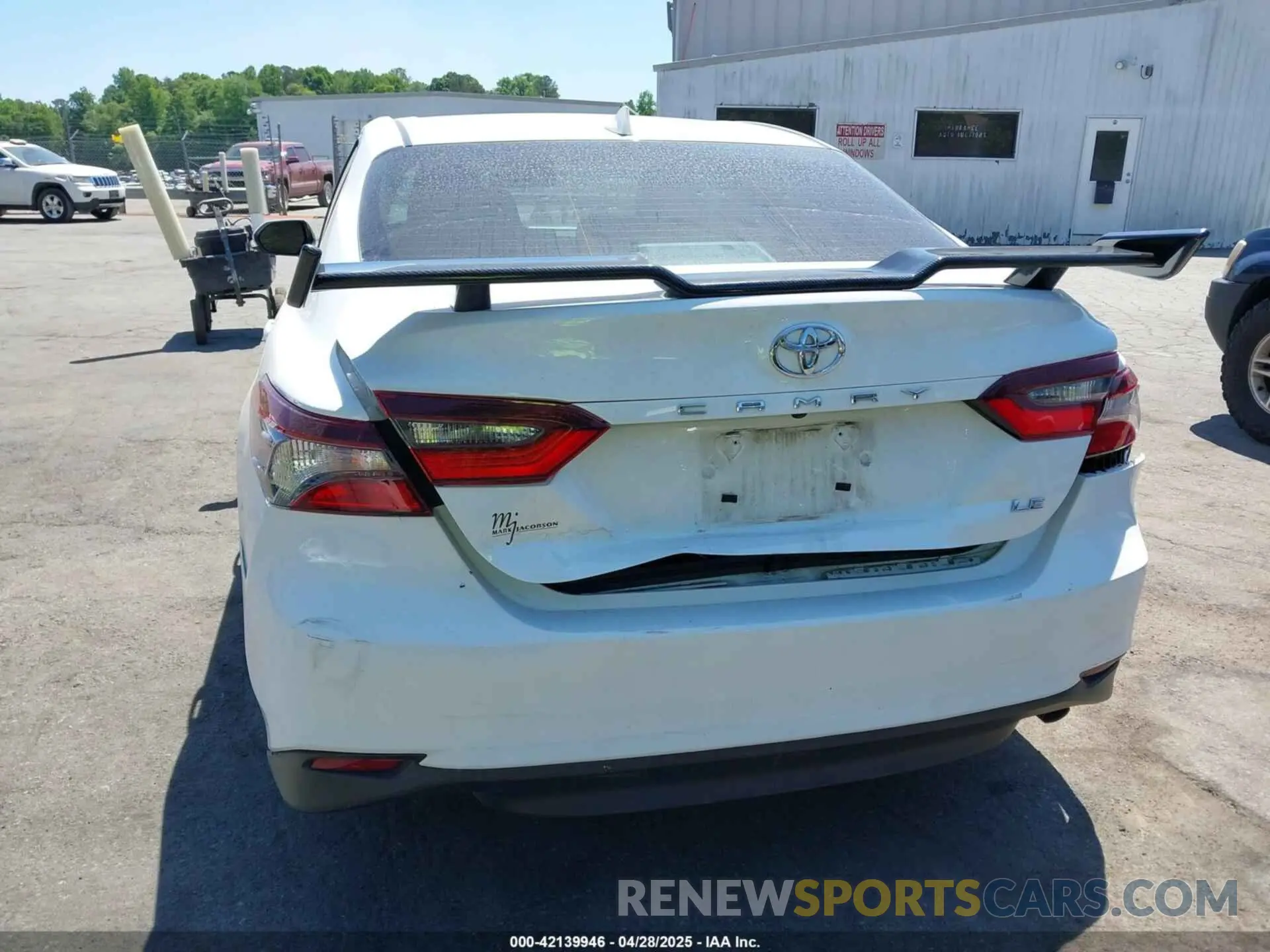 17 fotografías del automóvil dañado 4T1C11AK1PU160614 TOYOTA CAMRY 2023