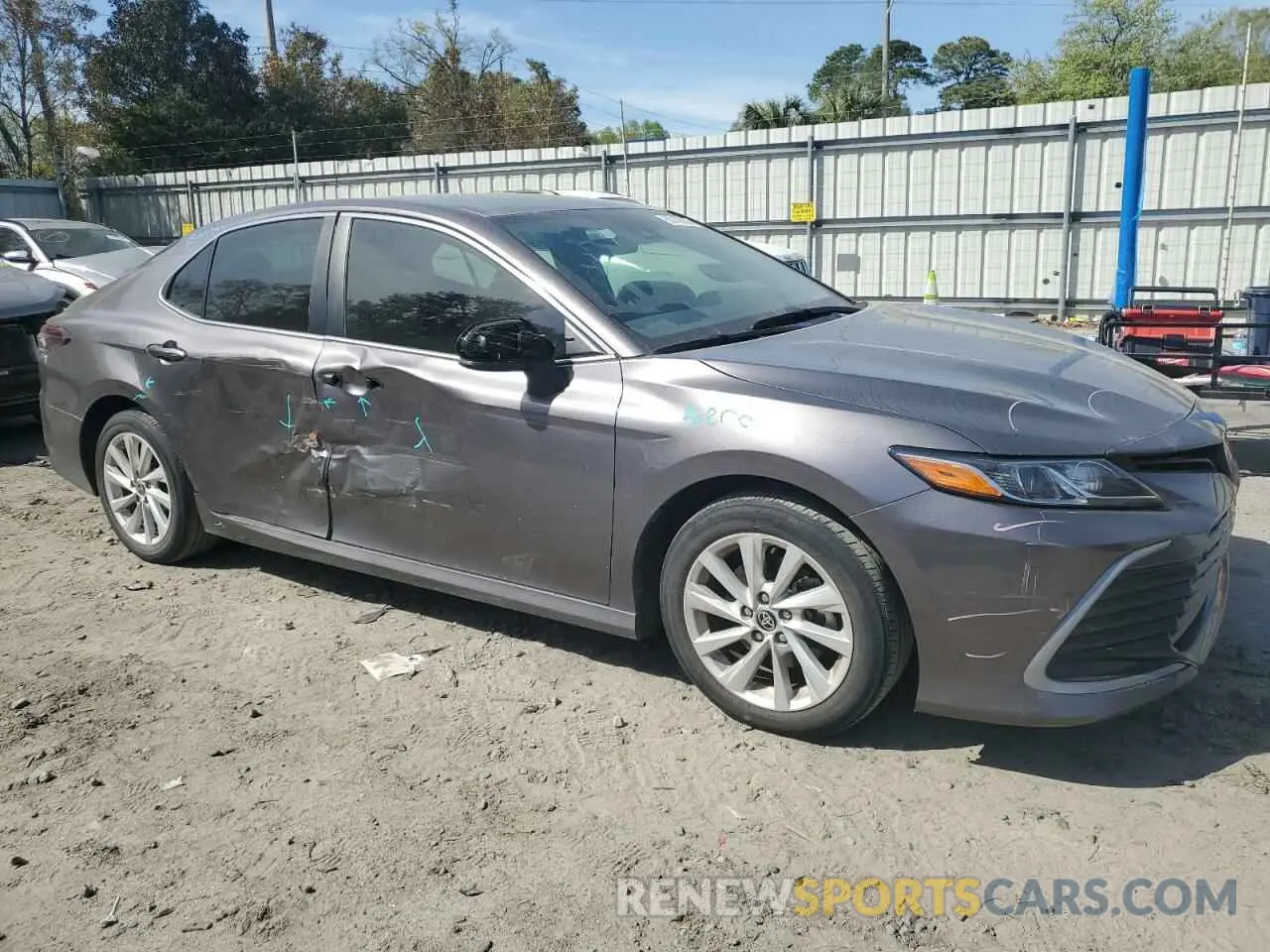 4 fotografías del automóvil dañado 4T1C11AK2PU090721 TOYOTA CAMRY 2023
